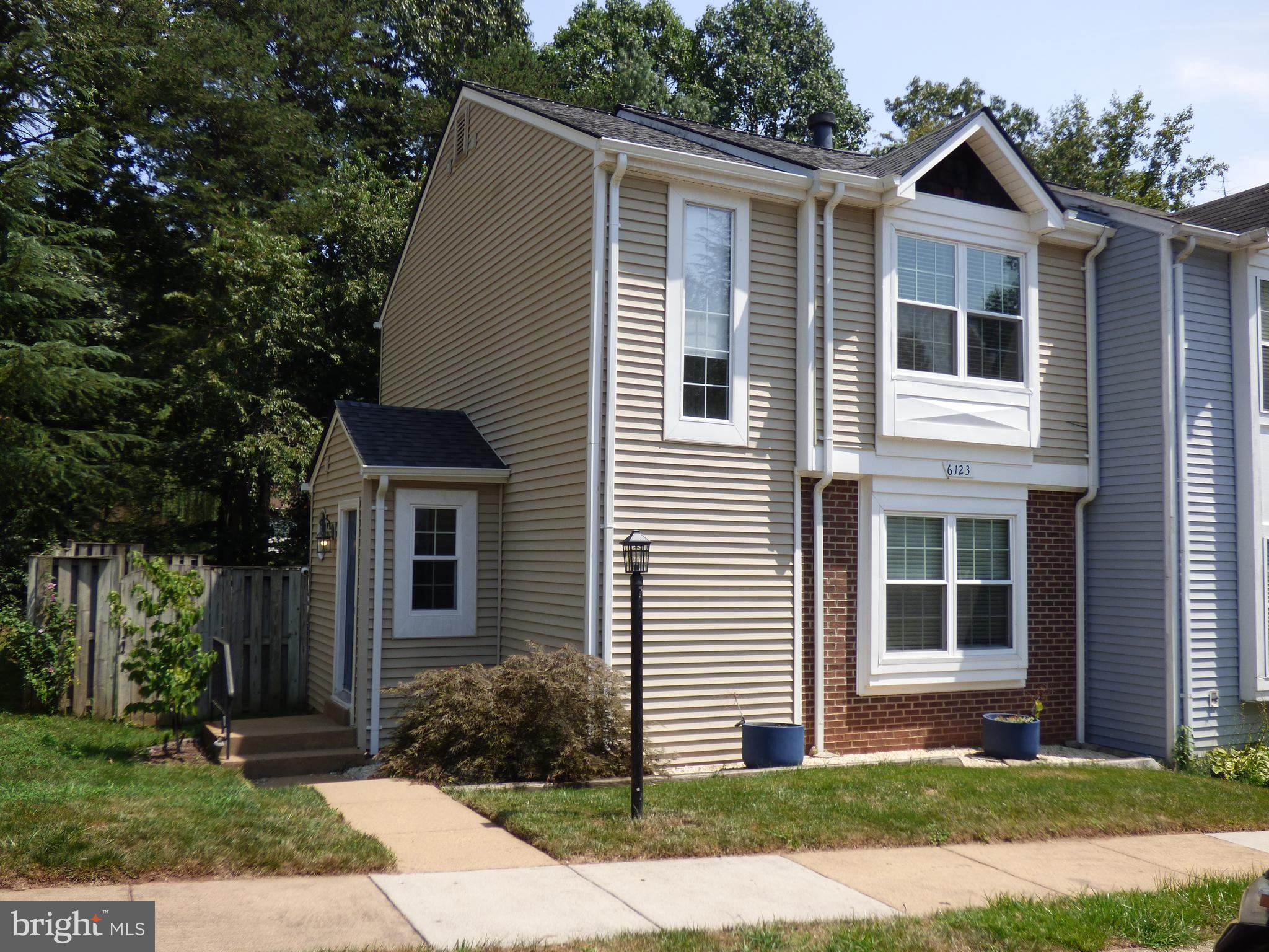 This charming updated end unit townhome is in a very convenient location is Centreville. The home features 3 bedrooms, two full baths, two half baths all in approximately 1,800 sf. The beautiful kitchen has granite counters, white cabinets, stainless steel appliances and a huge pantry! The living room focal point is the stone surround wood burning fireplace that adds to the charm of this sunny side entrance end unit. The primary bedroom has an attached full bath, vaulted ceilings, walk-in closet and a lighted ceiling fan. Both other upper level bedrooms share the hall bath, have ceiling fans, vaulted ceilings and one features an inspiring accent wall. Both the main and upper level have wood laminate flooring. The fully finished basement has a half bath, plenty of storage, laundry room, recessed lights and room to spread out while entertaining. The rear screened in porch extends the living area and has privacy with the fenced in yard and backing to trees. This unit is in great shape with a newer roof, HVAC system, updated baths and kitchen. Plus all the details like, remote controlled shade in stairwell, replaced poly pipes (2020), sump pump with battery back up, vinyl wrapped trim etc.. Great schools and neighborhood!!!