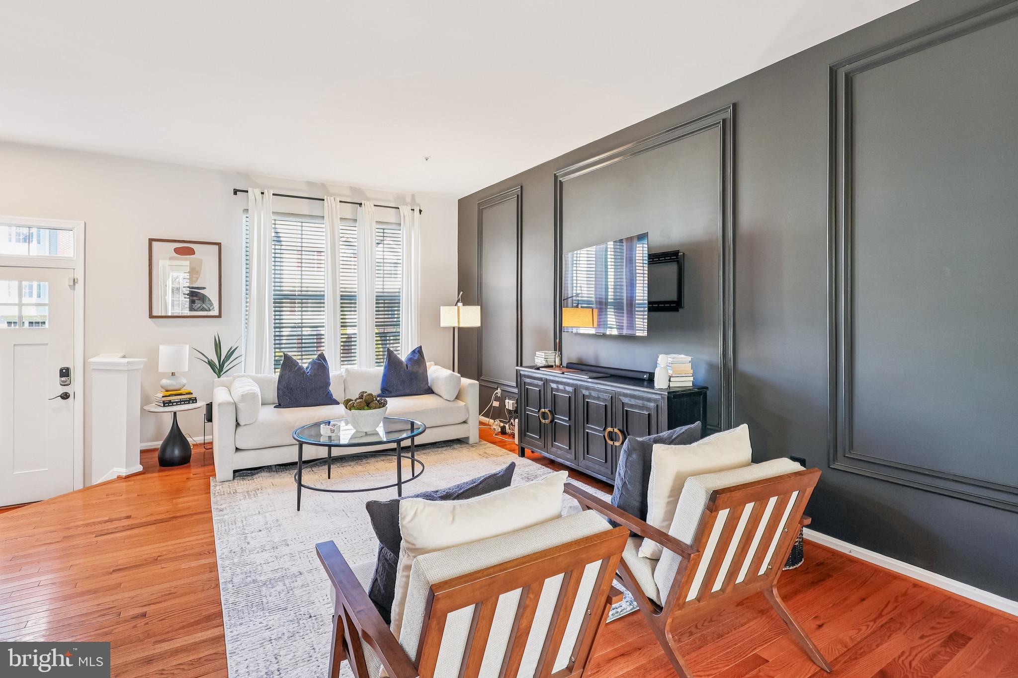 RIDGE COMMONS - Residential Lease