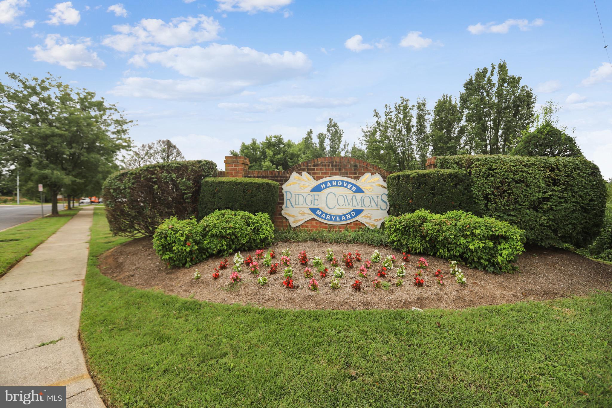 RIDGE COMMONS - Residential Lease