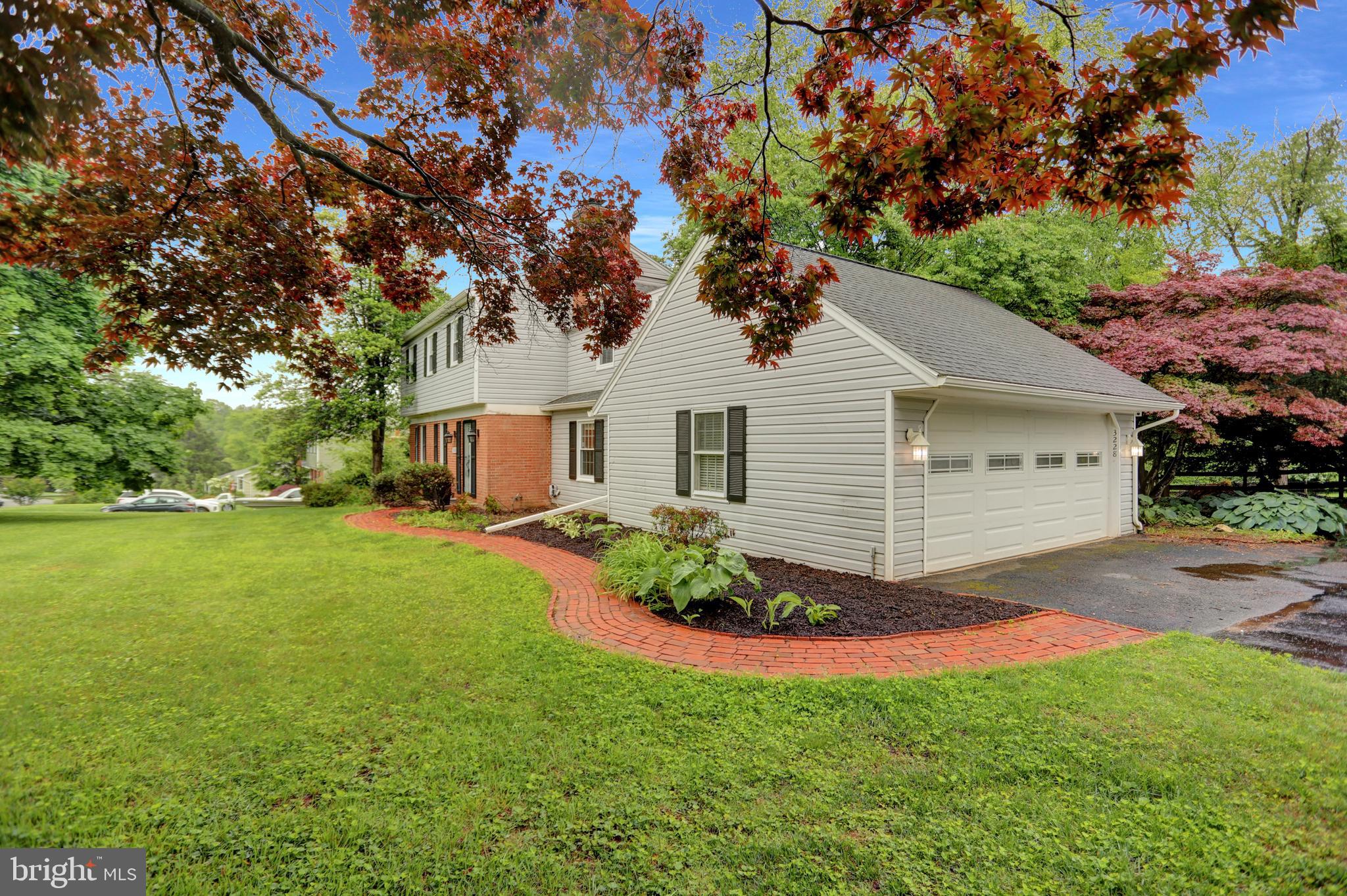 3228 CANTERBURY LANE