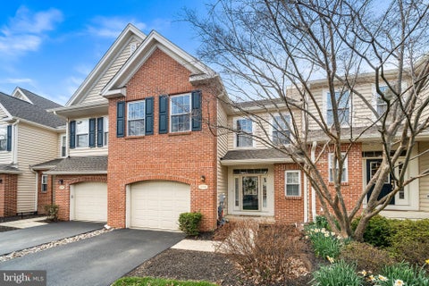 Townhouse For Sale - 256 Cherry Lane<br/> KENNETT SQUARE, PA 19348