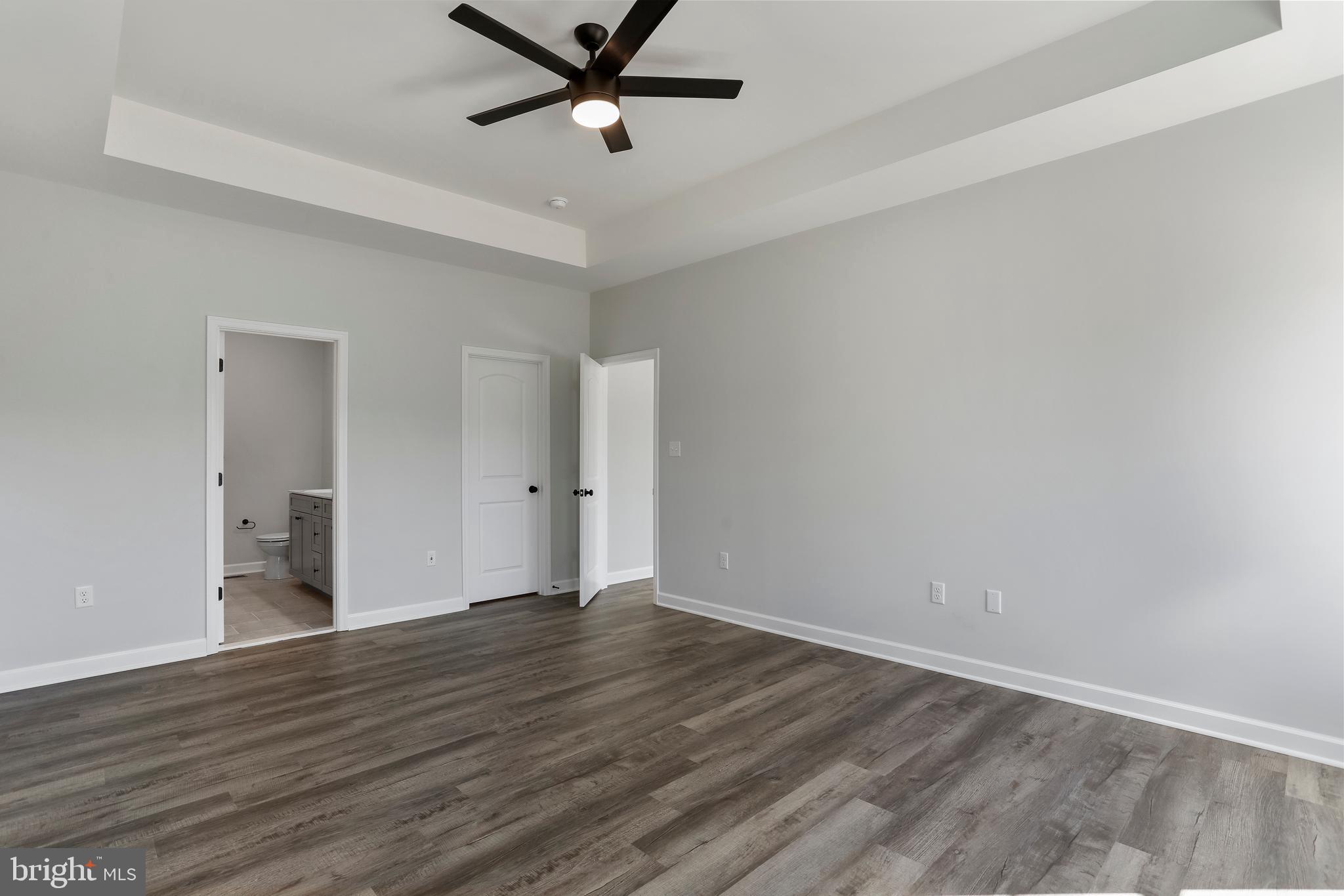 MIDDLE CREEK VISTAS - Residential