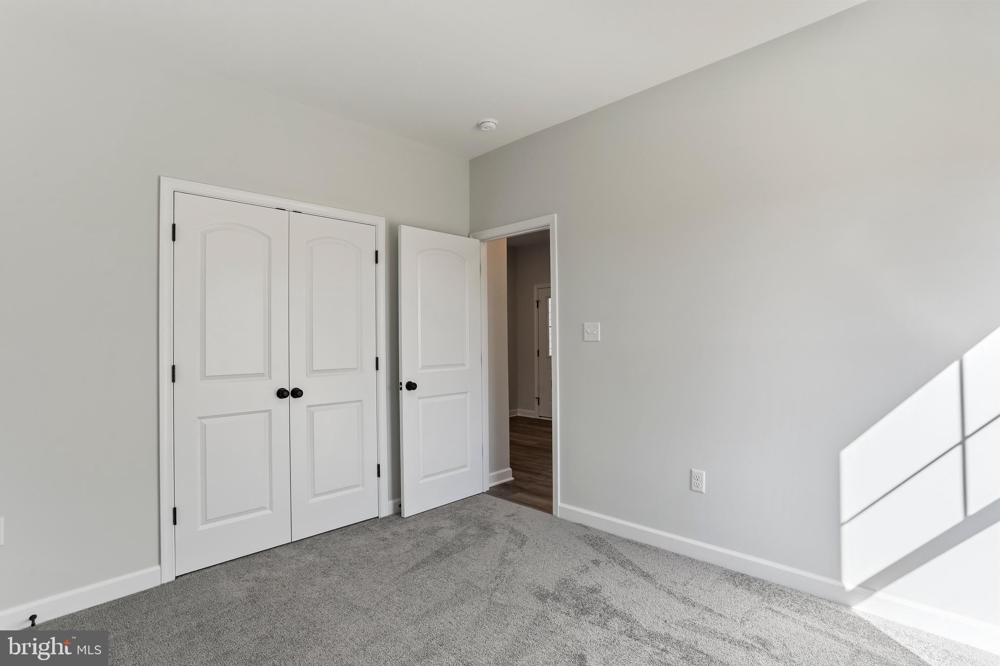 MIDDLE CREEK VISTAS - Residential