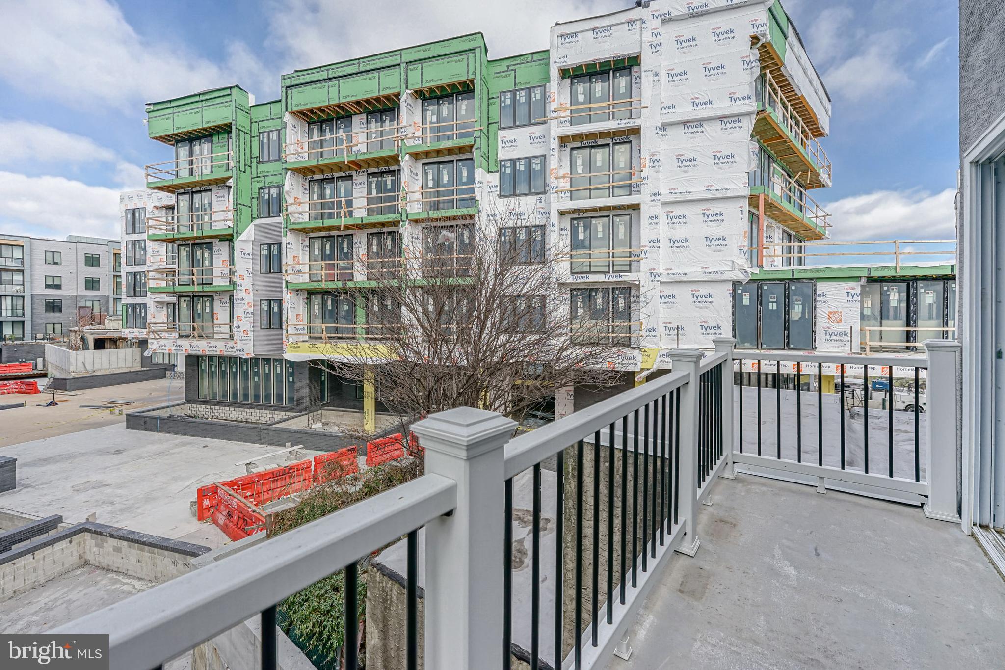 OLDE KENSINGTON - Residential