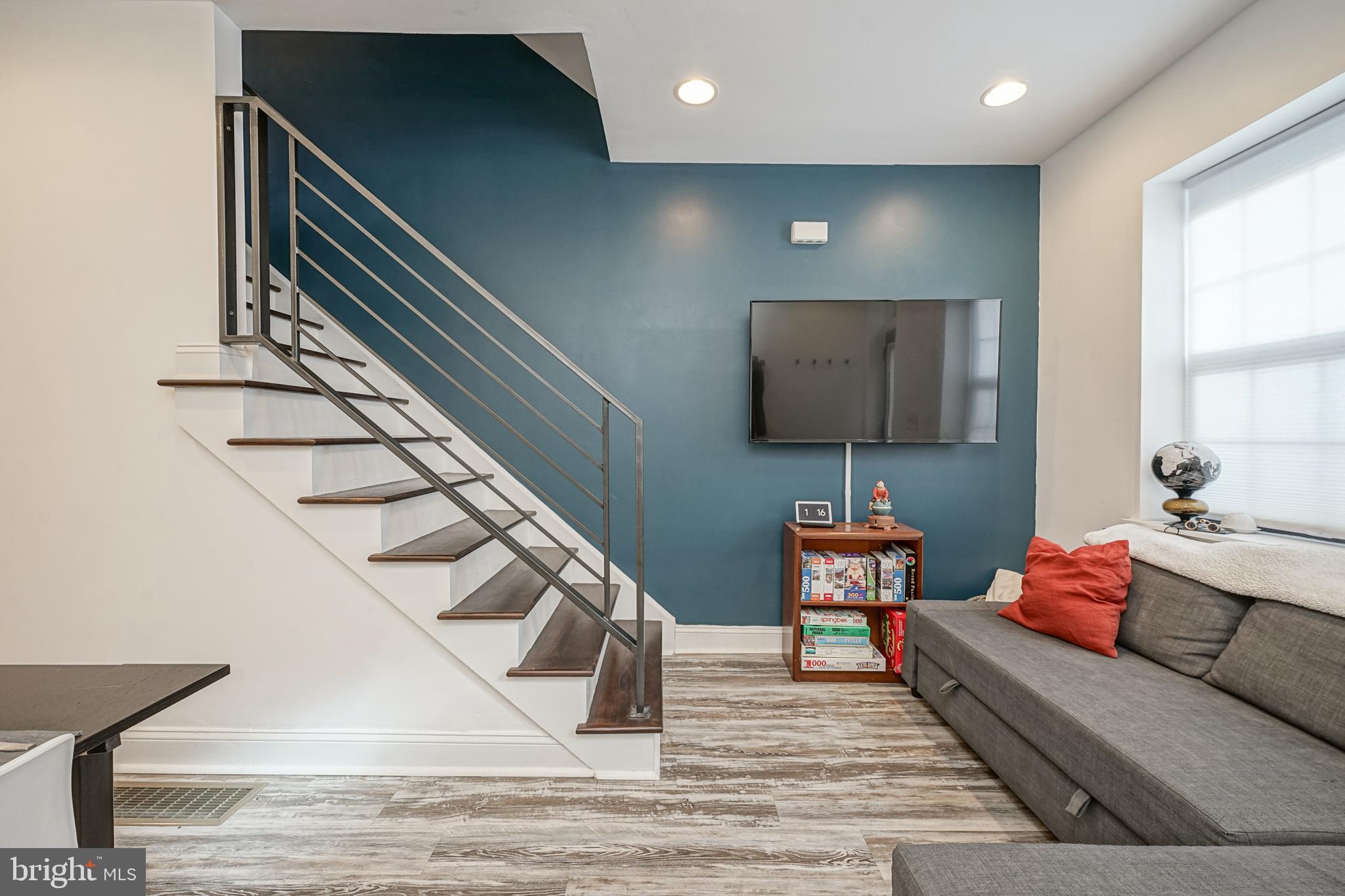 OLDE KENSINGTON - Residential