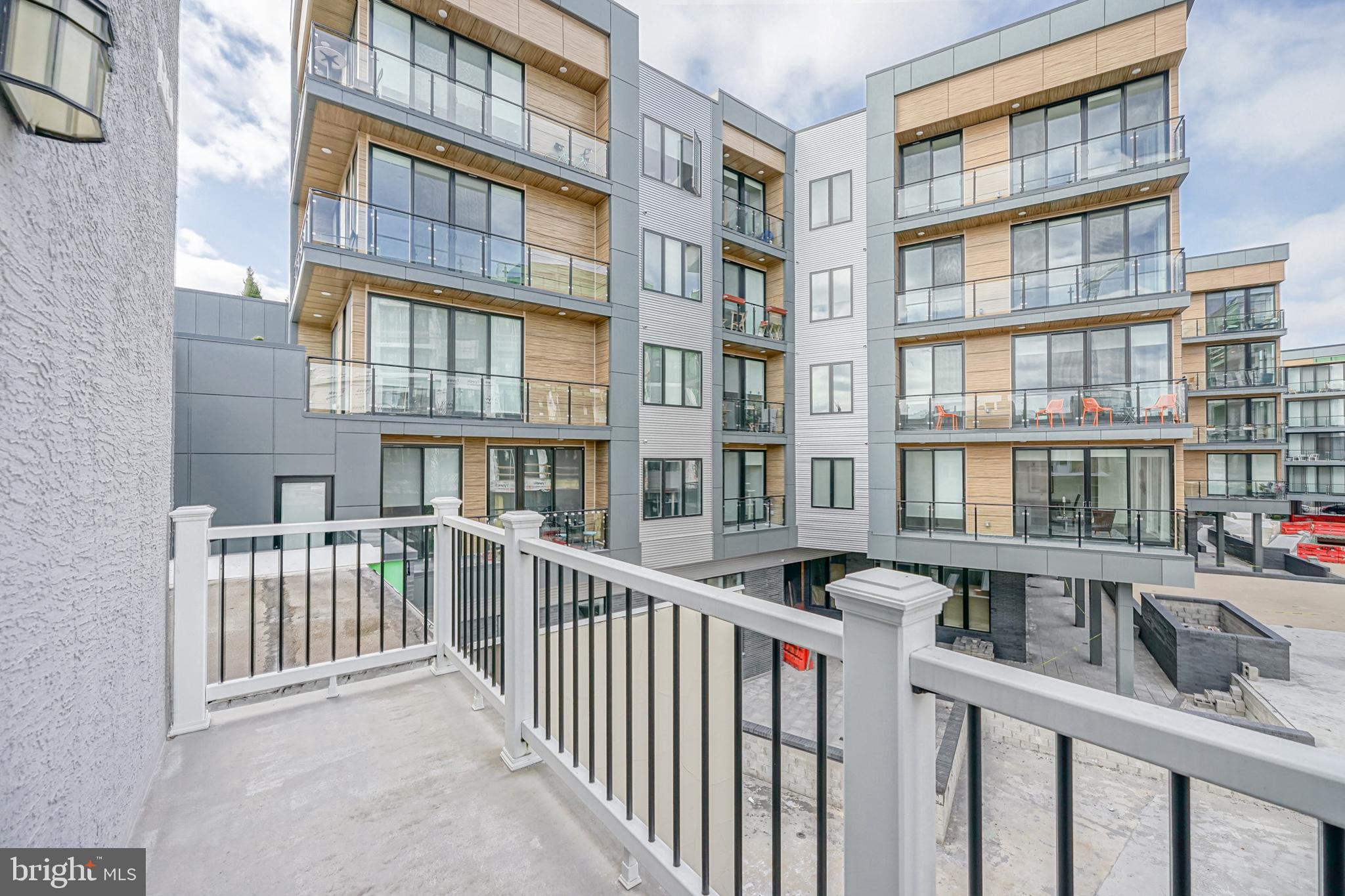 OLDE KENSINGTON - Residential