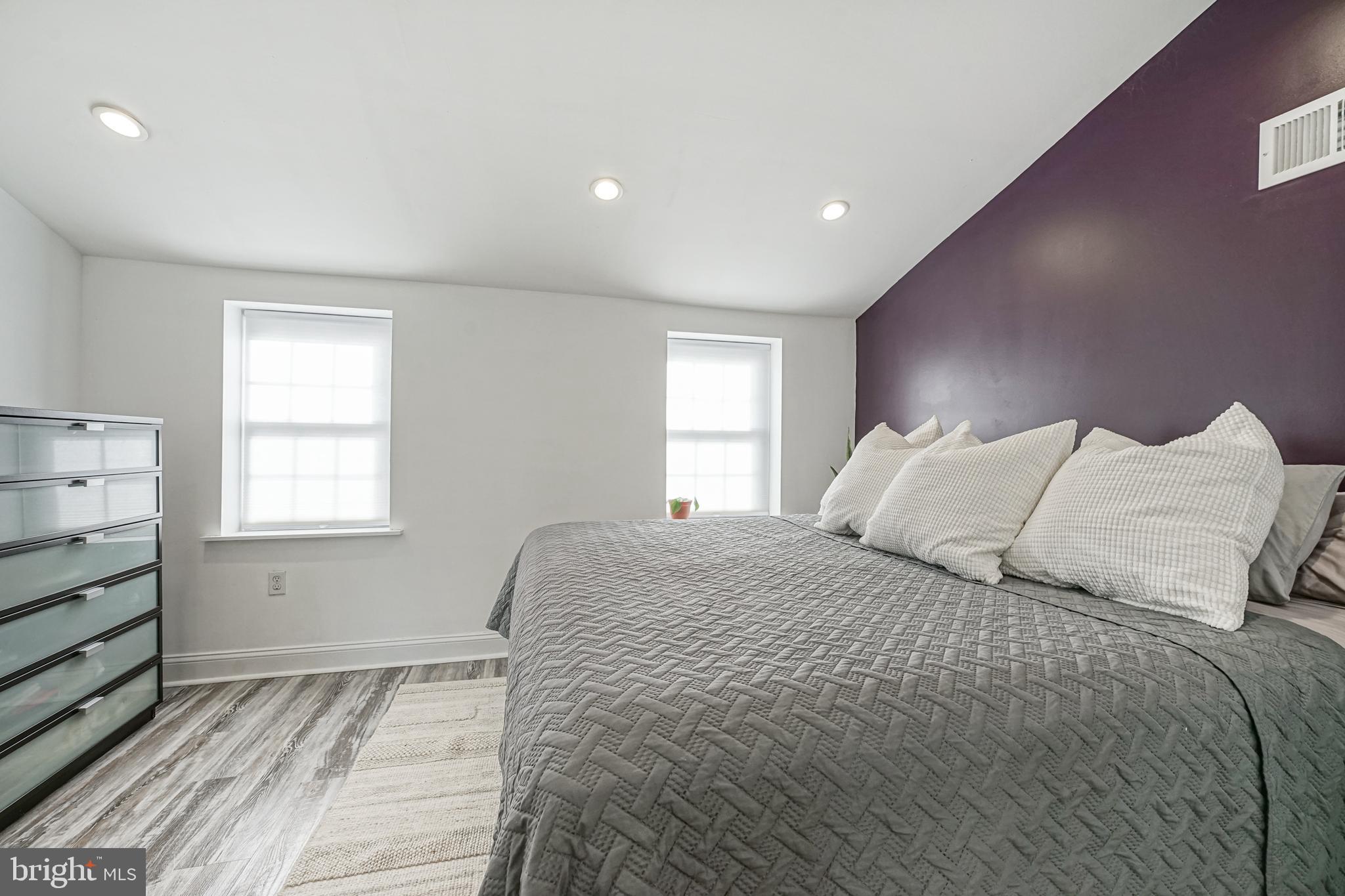 OLDE KENSINGTON - Residential