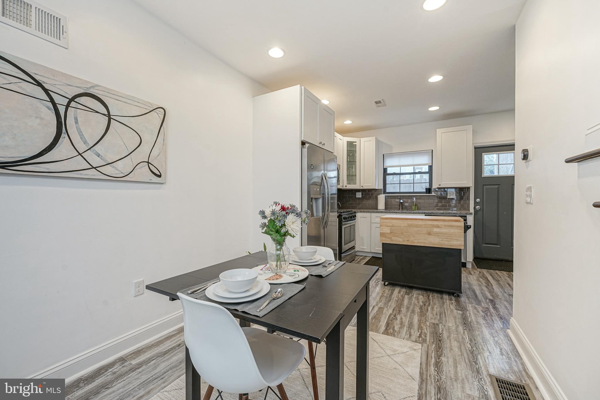 OLDE KENSINGTON - Residential