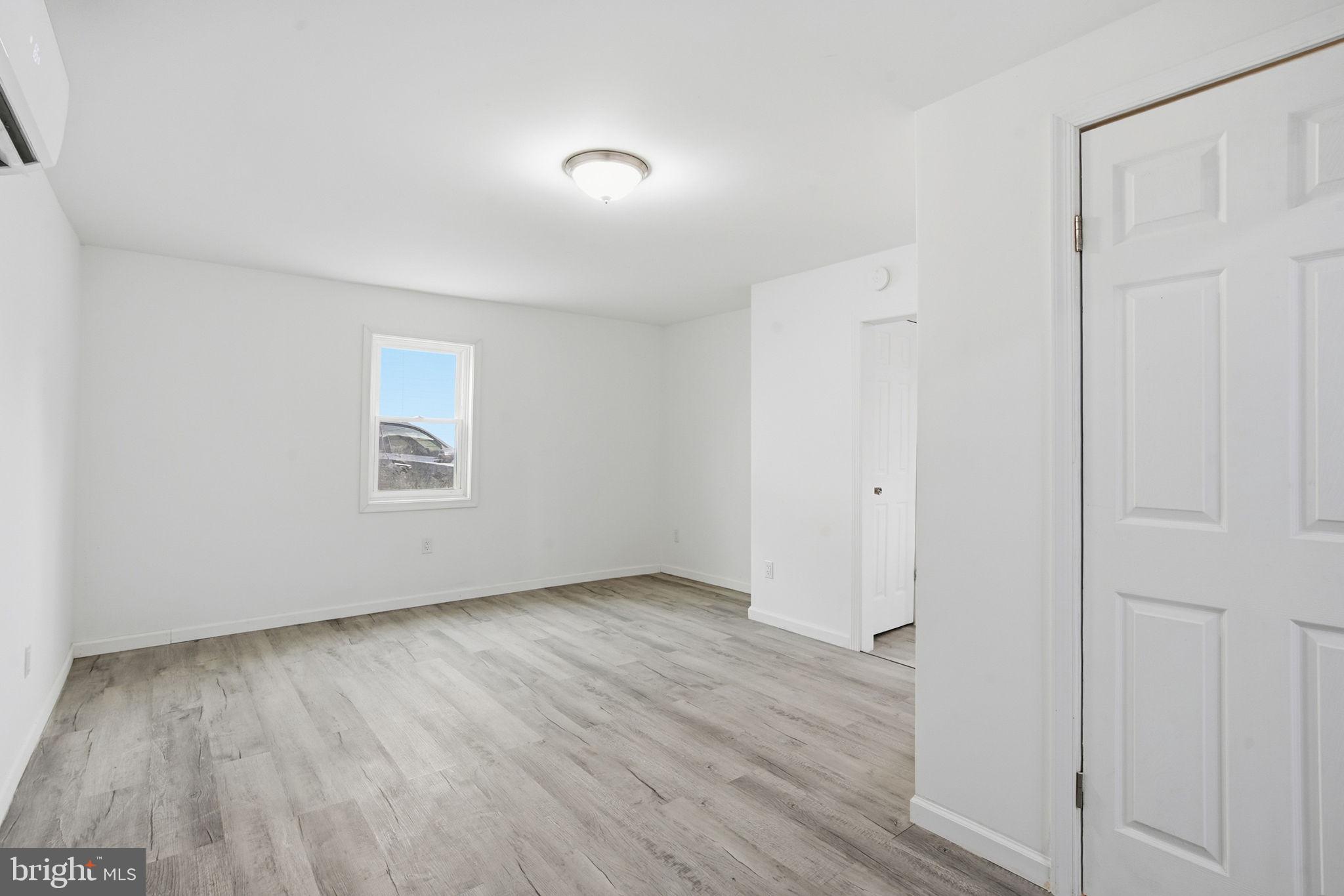 CAMBRIDGE - Residential