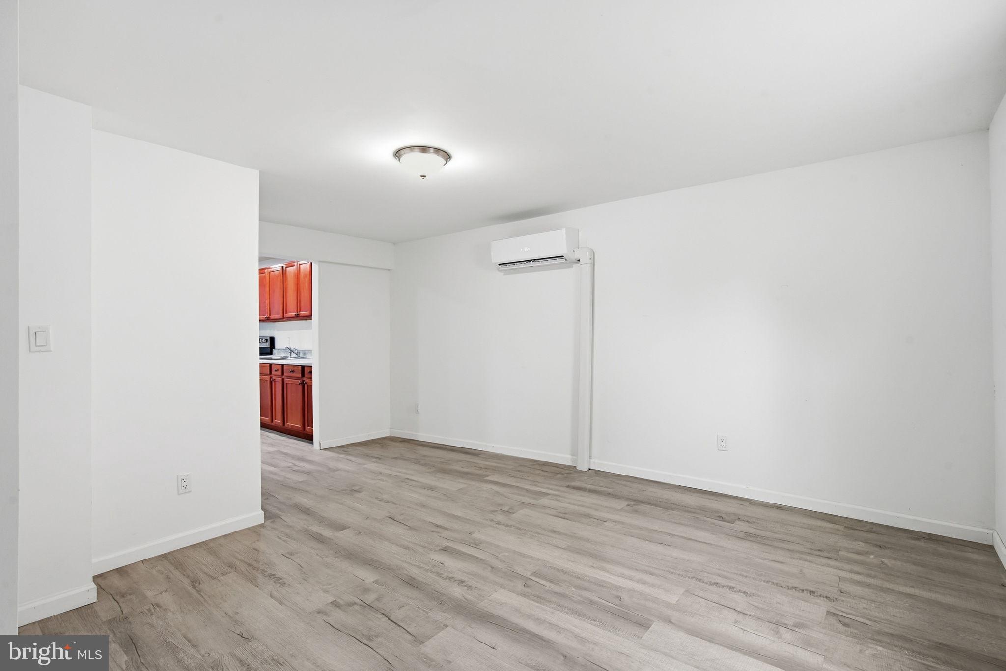 CAMBRIDGE - Residential