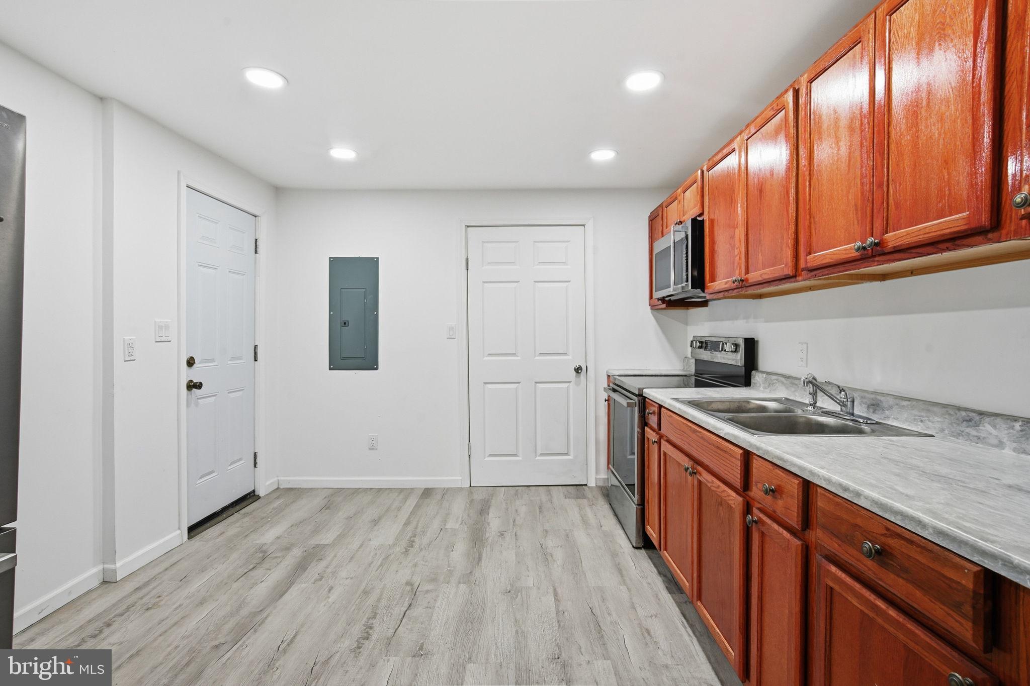 CAMBRIDGE - Residential