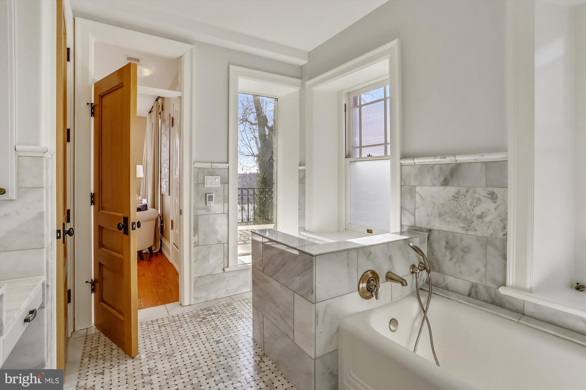 GLEN ECHO HEIGHTS - Residential