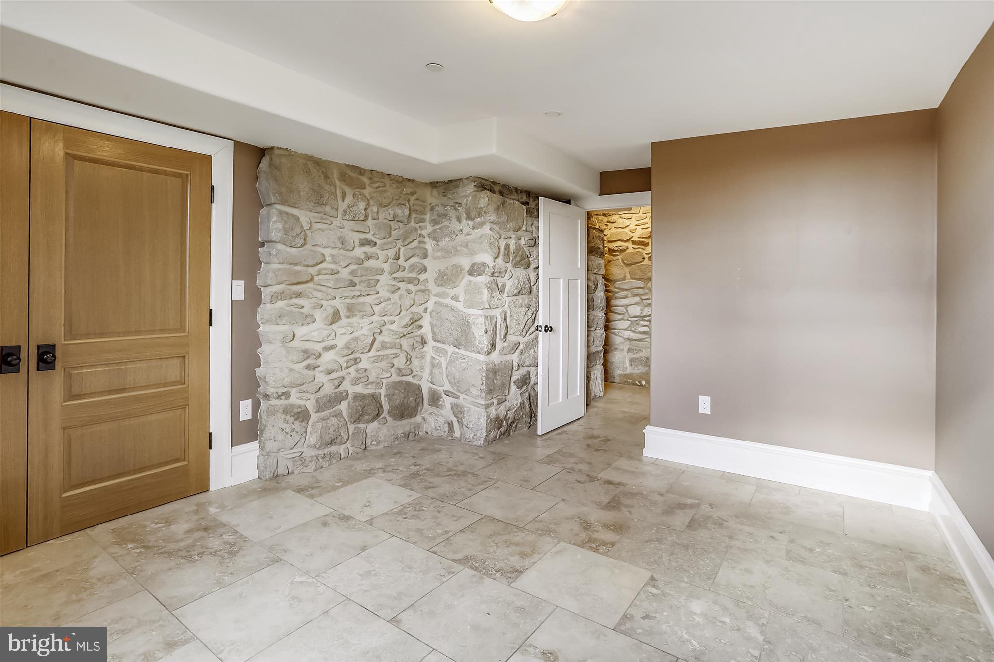 GLEN ECHO HEIGHTS - Residential