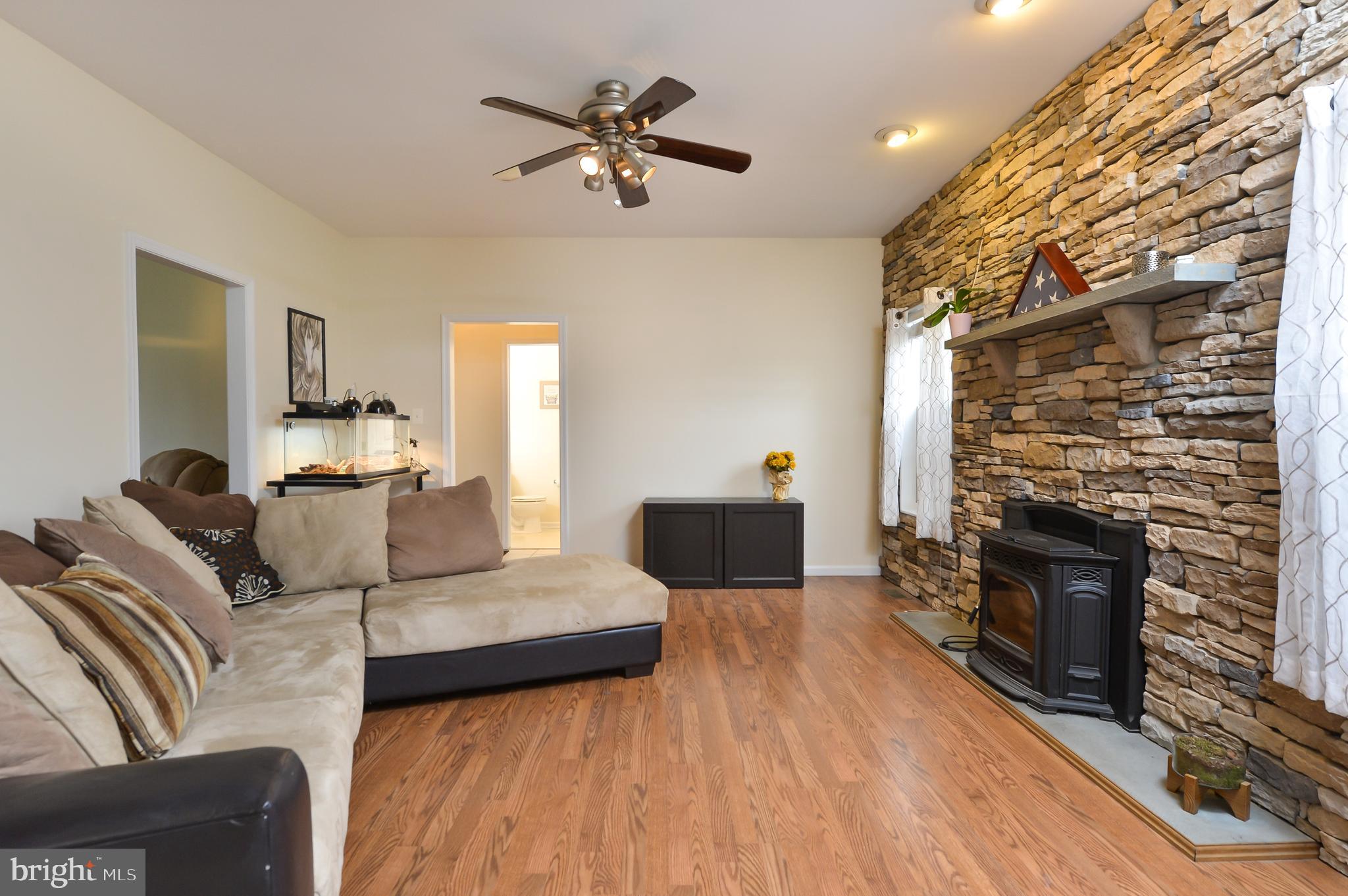 CHADS WAY - Residential