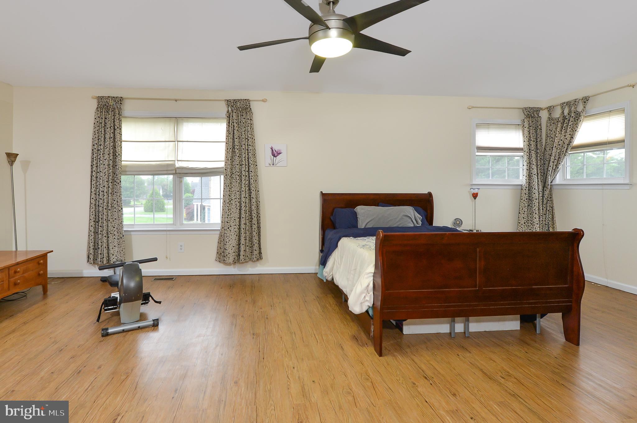 CHADS WAY - Residential