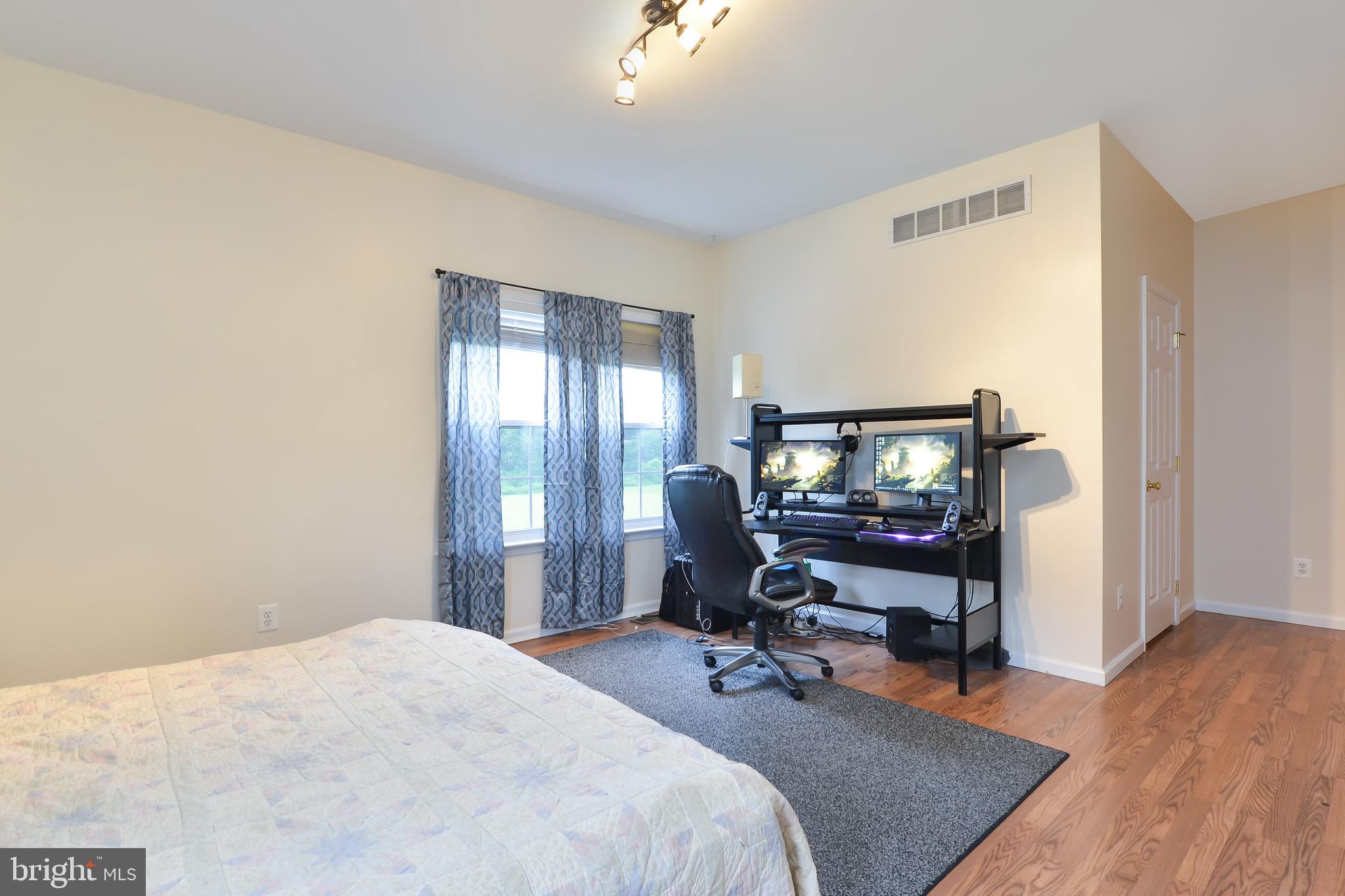 CHADS WAY - Residential