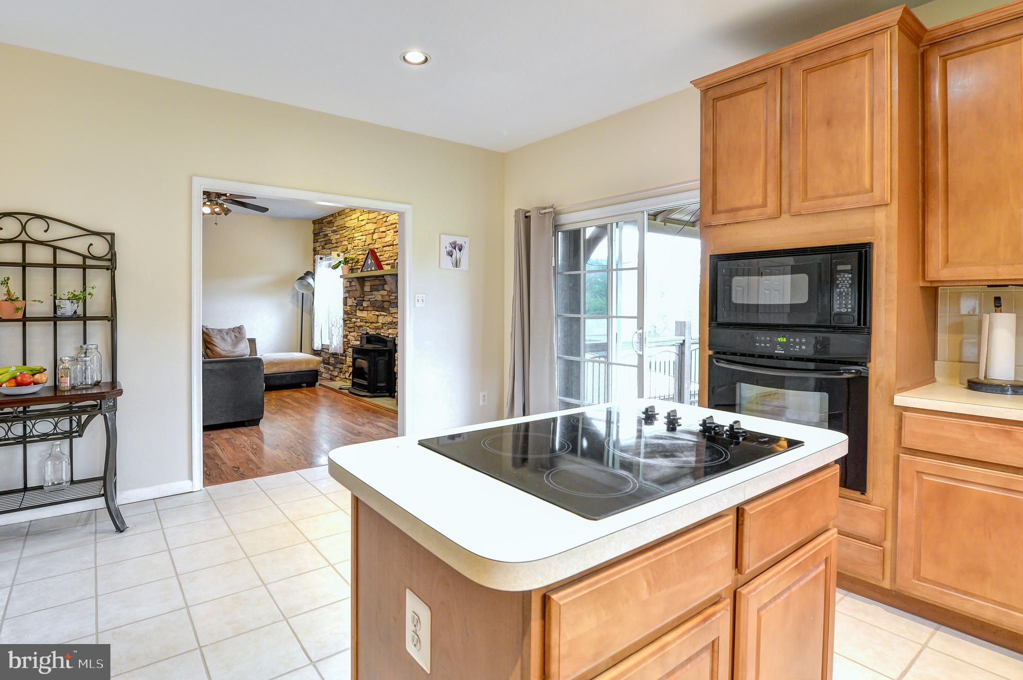 CHADS WAY - Residential