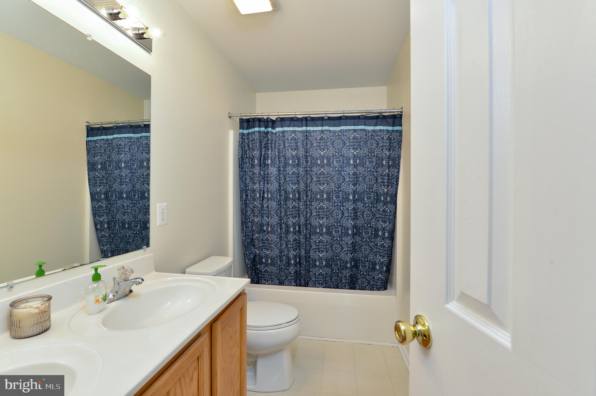 CHADS WAY - Residential