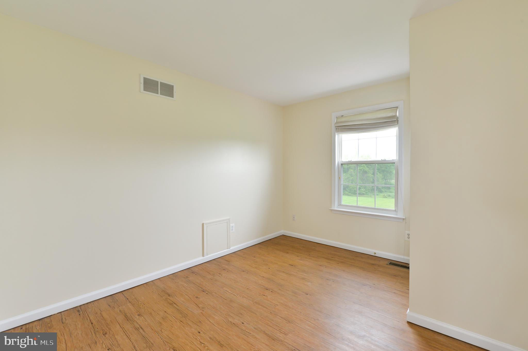 CHADS WAY - Residential