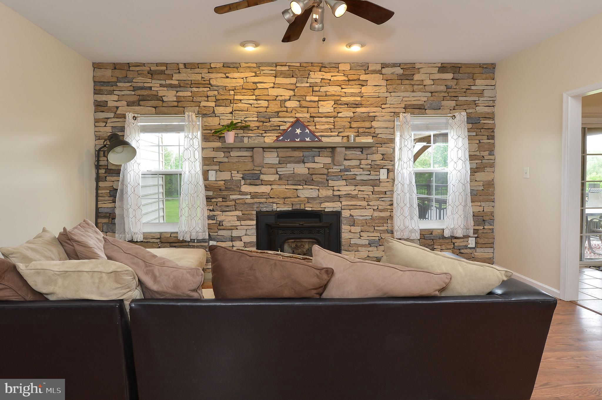 CHADS WAY - Residential