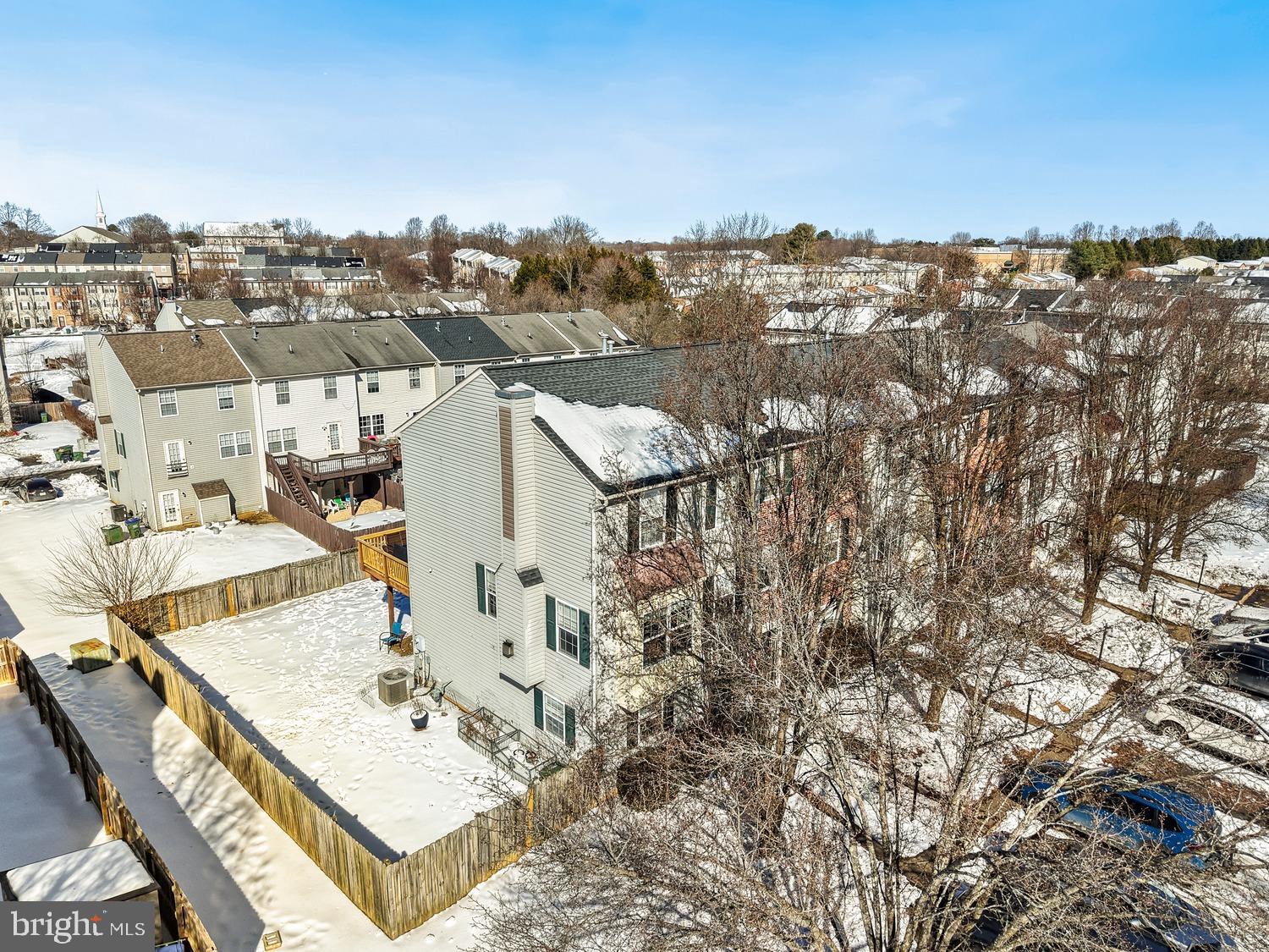 CHARLESTOWN COMMONS - Residential