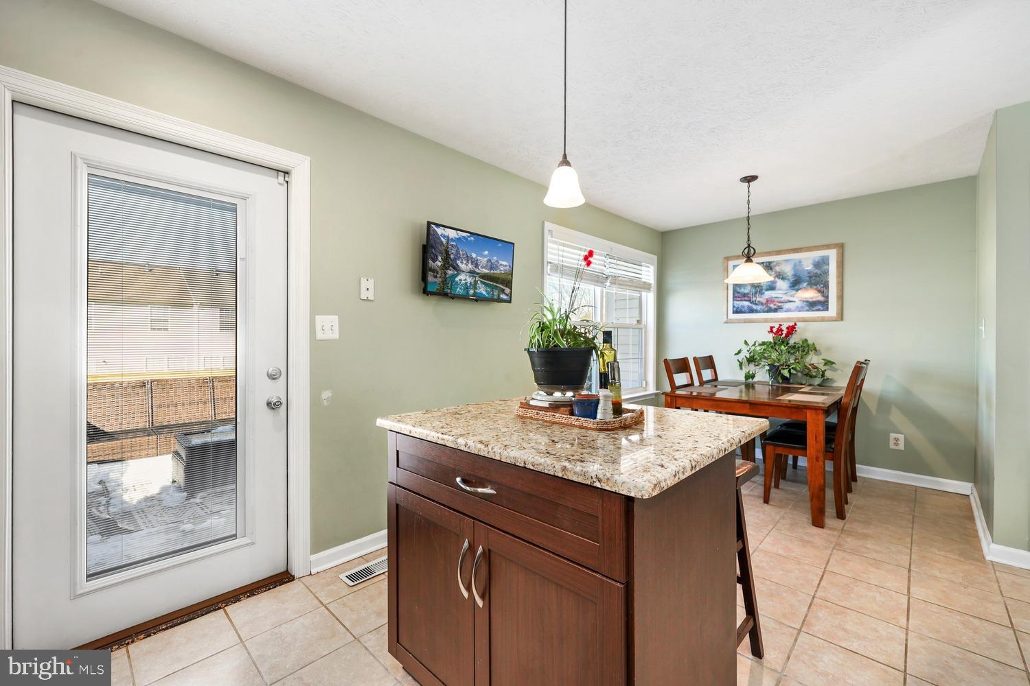 CHARLESTOWN COMMONS - Residential