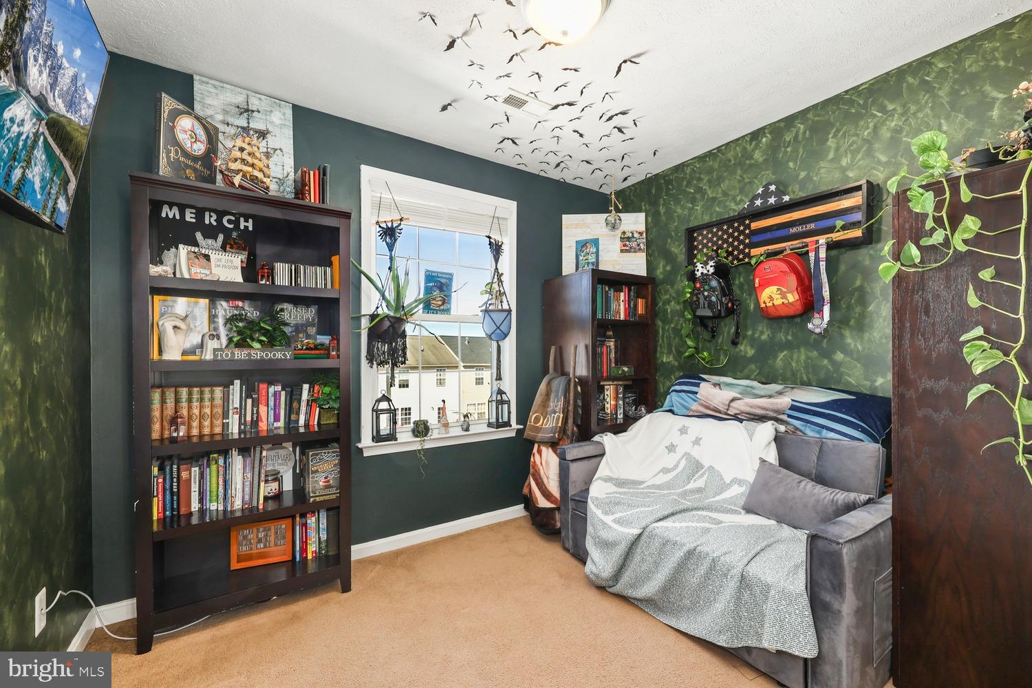 CHARLESTOWN COMMONS - Residential