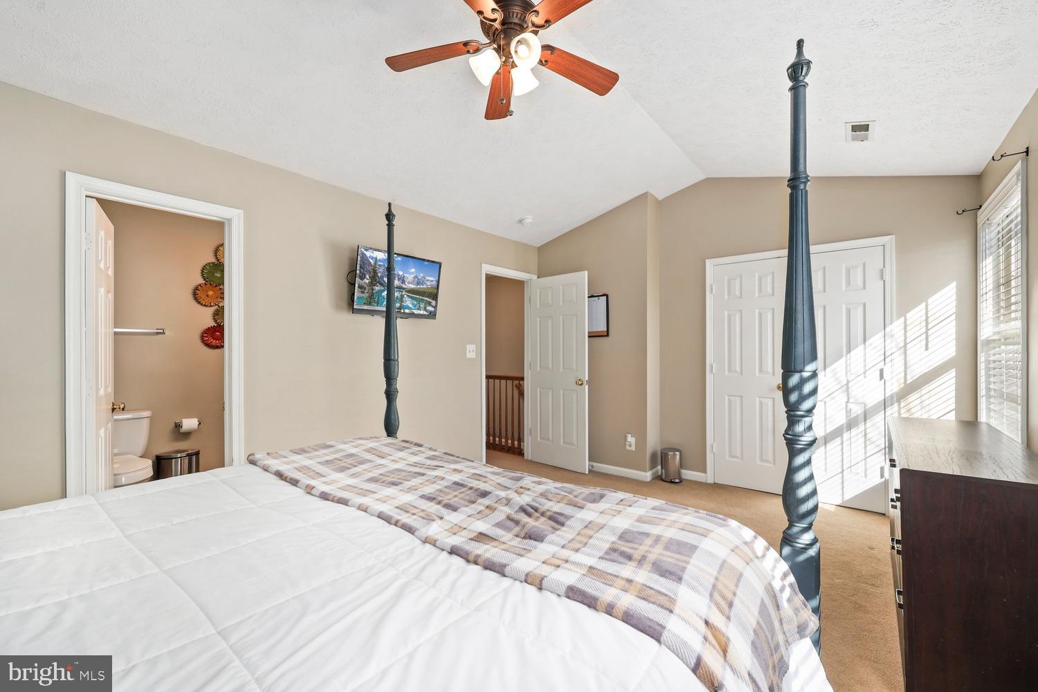 CHARLESTOWN COMMONS - Residential