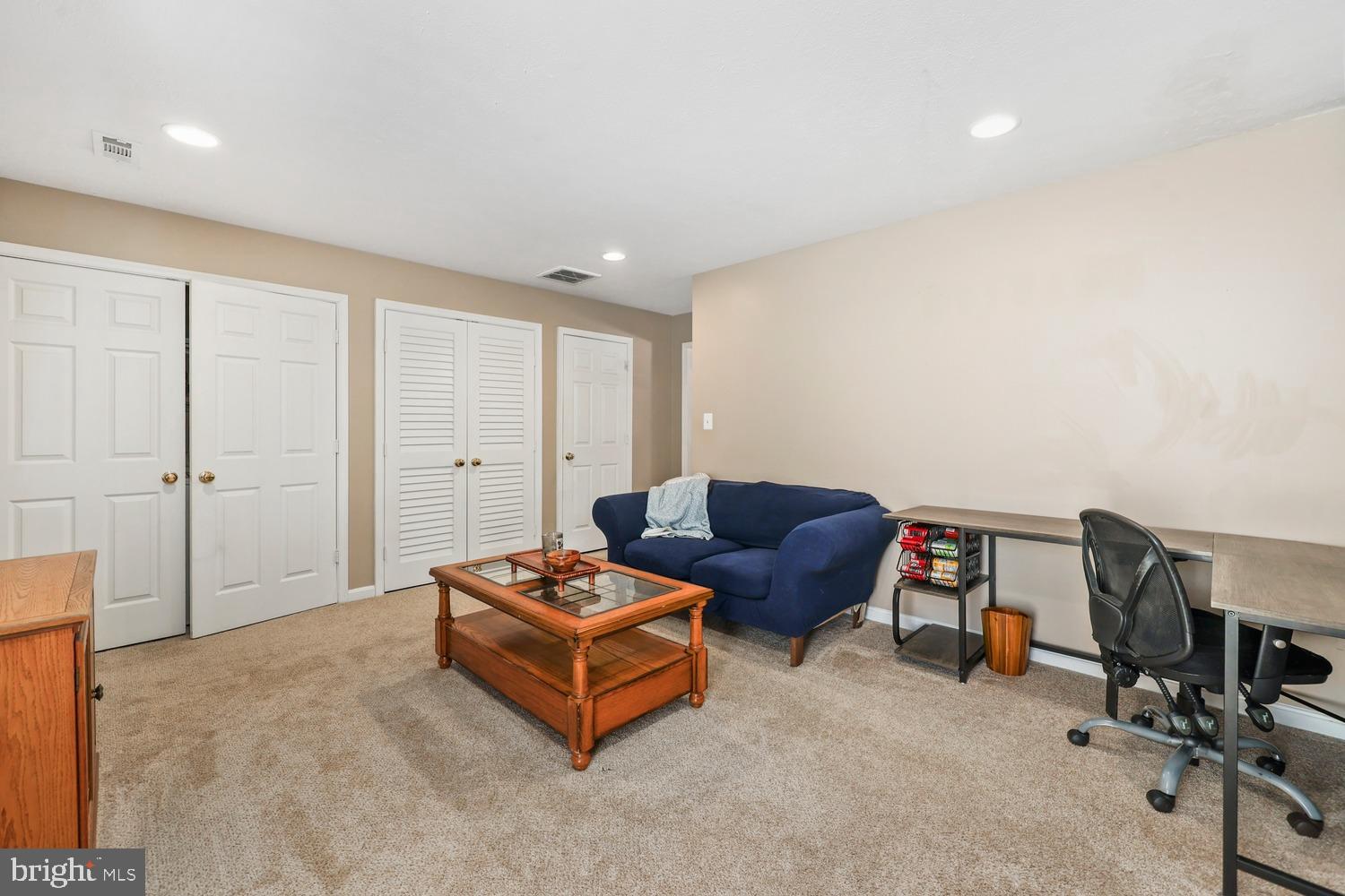 CHARLESTOWN COMMONS - Residential