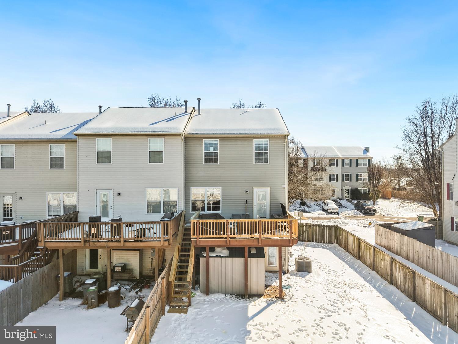 CHARLESTOWN COMMONS - Residential