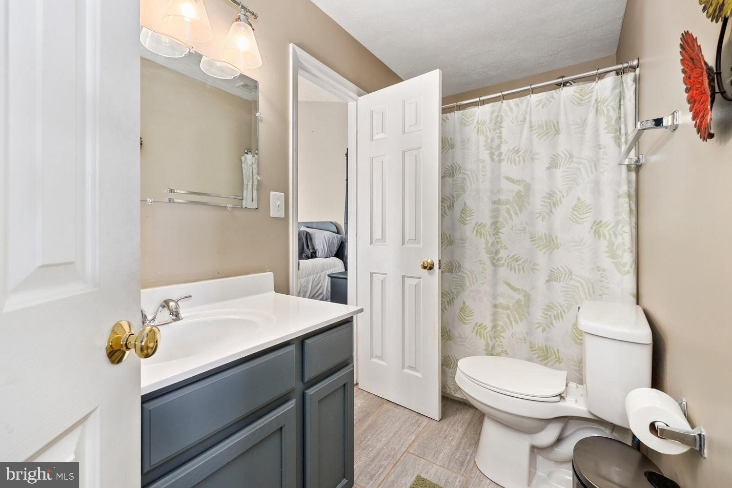 CHARLESTOWN COMMONS - Residential