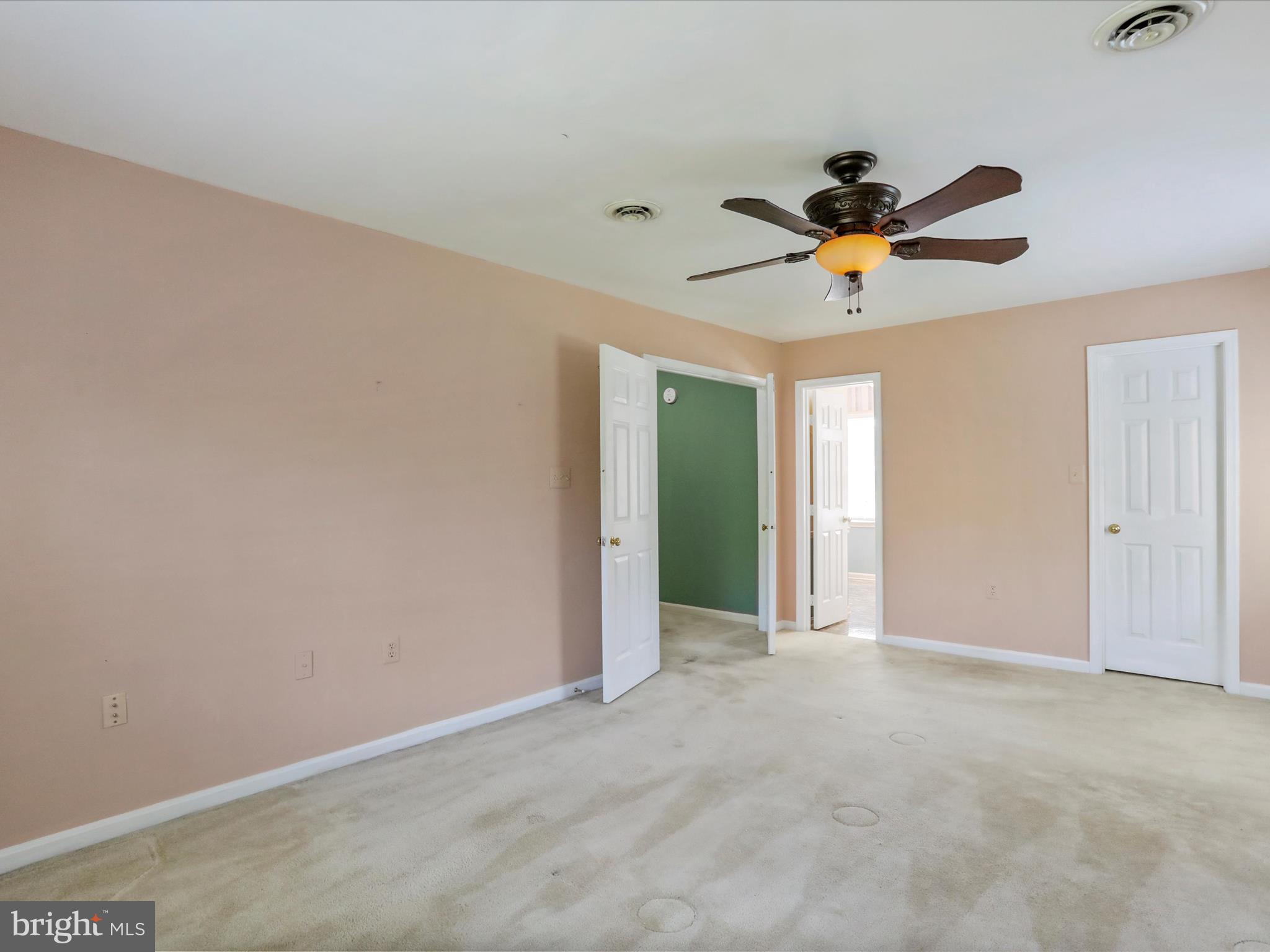 PEMBROKE GROVE - Residential