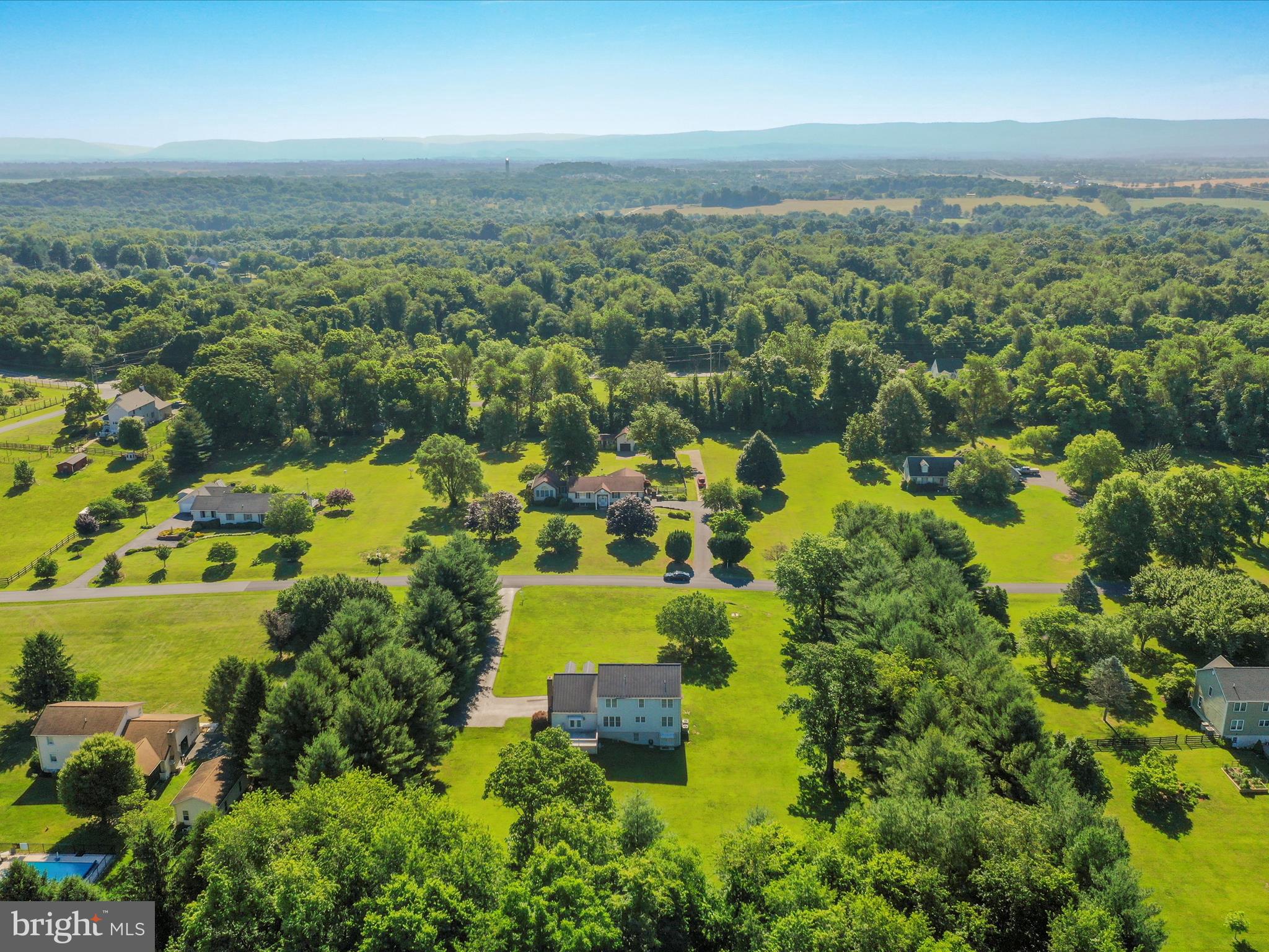 PEMBROKE GROVE - Residential