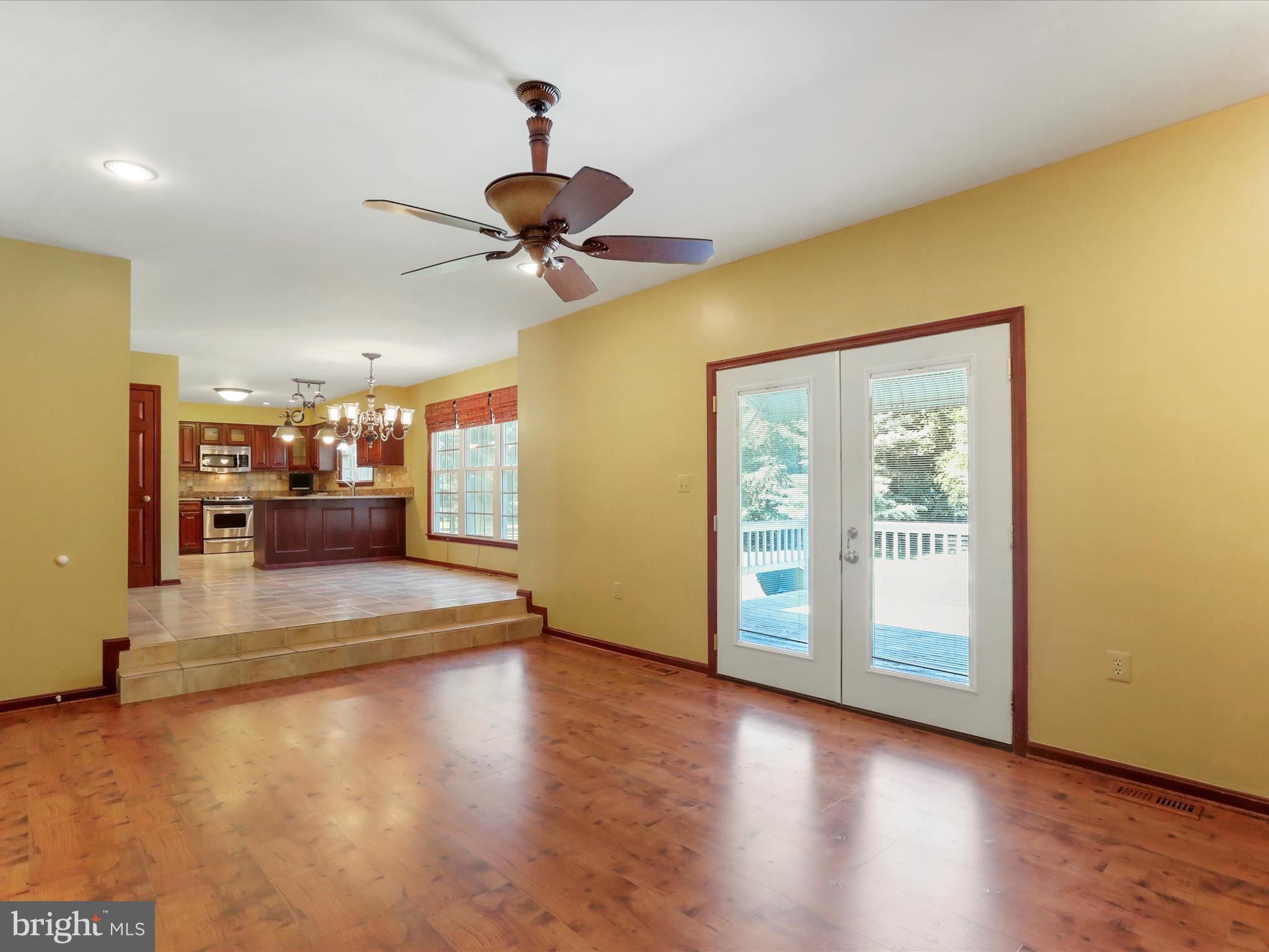 PEMBROKE GROVE - Residential