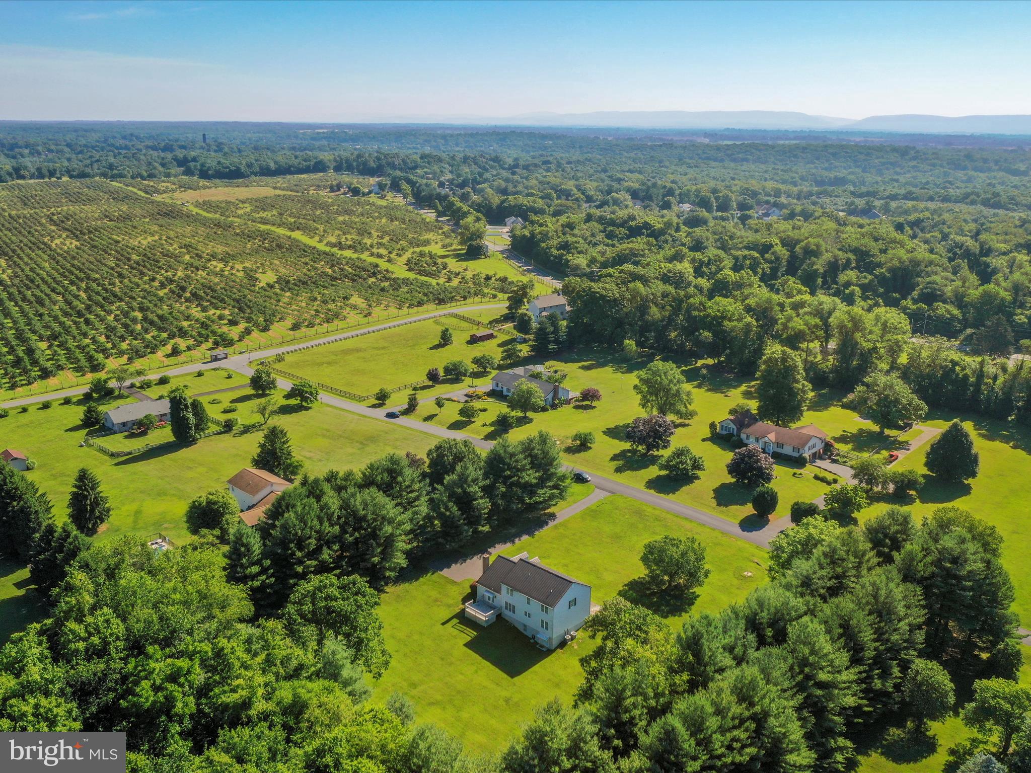 PEMBROKE GROVE - Residential