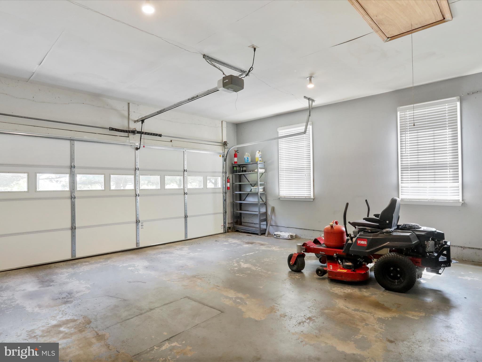 PEMBROKE GROVE - Residential