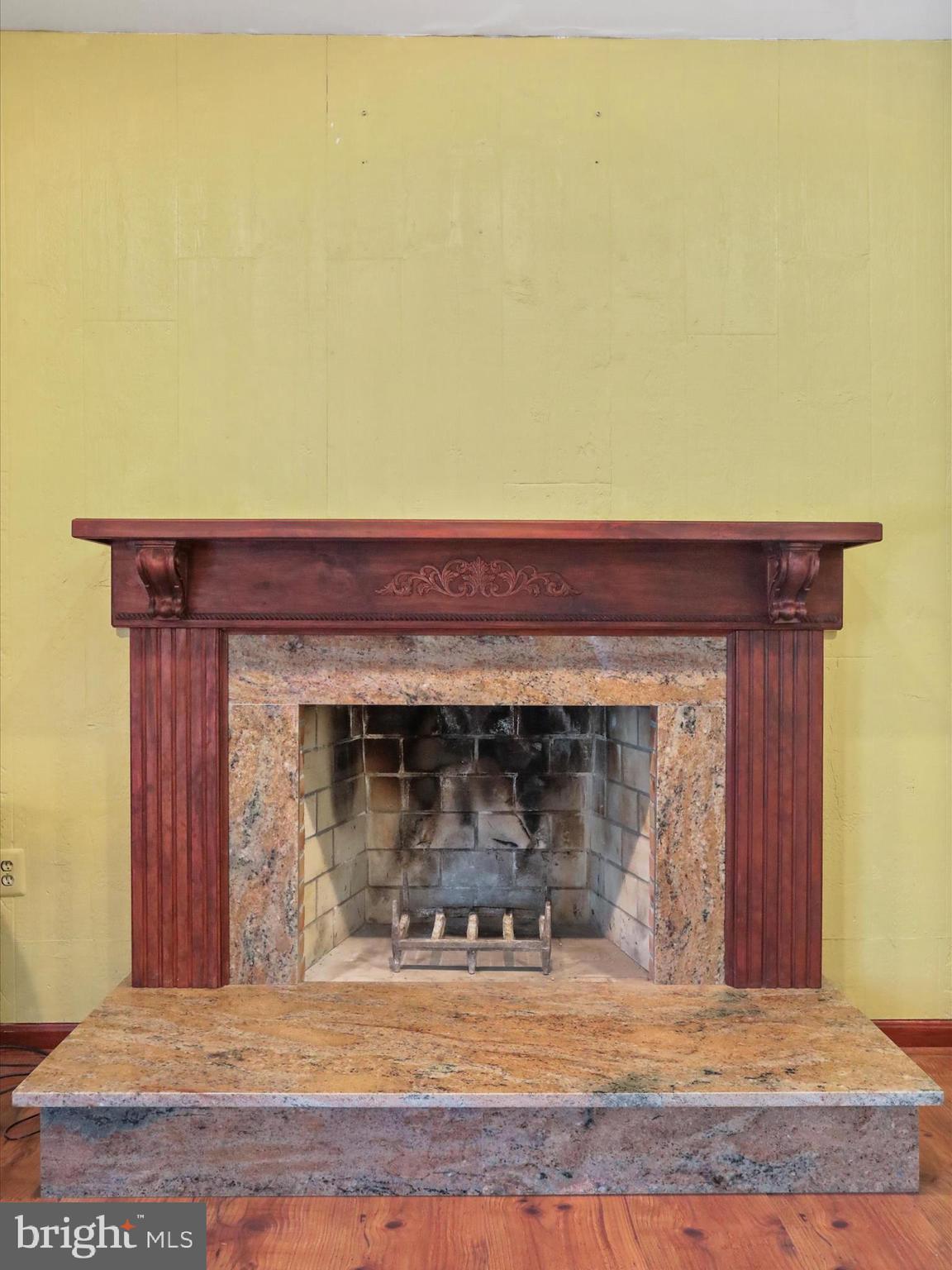 PEMBROKE GROVE - Residential