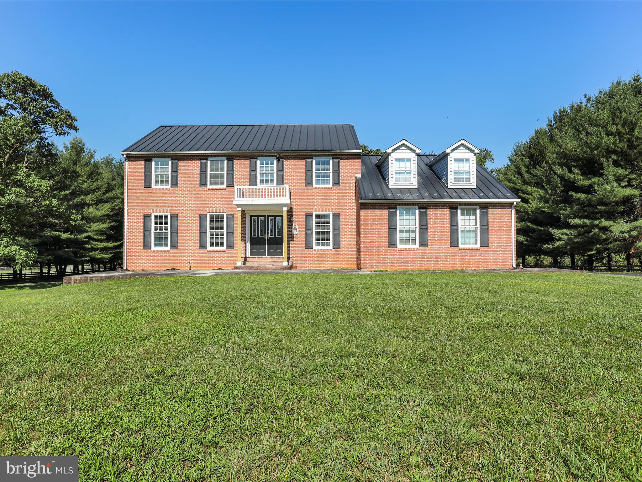 PEMBROKE GROVE - Residential