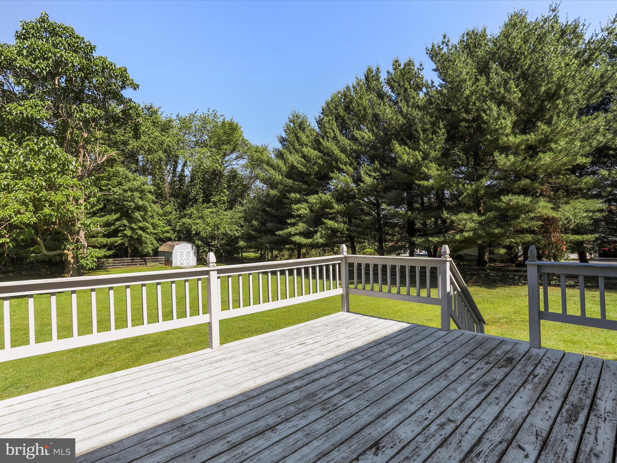 PEMBROKE GROVE - Residential