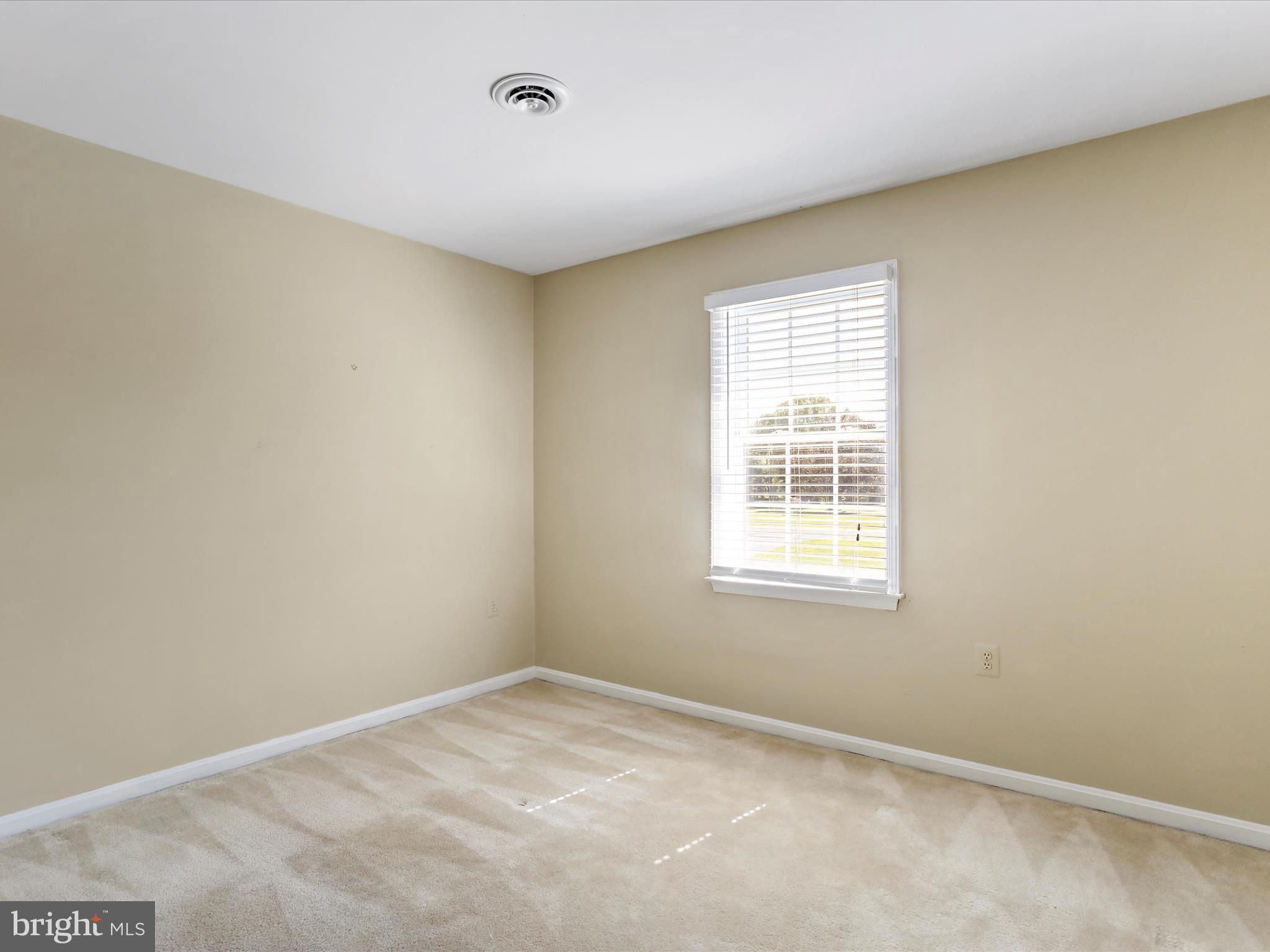 PEMBROKE GROVE - Residential