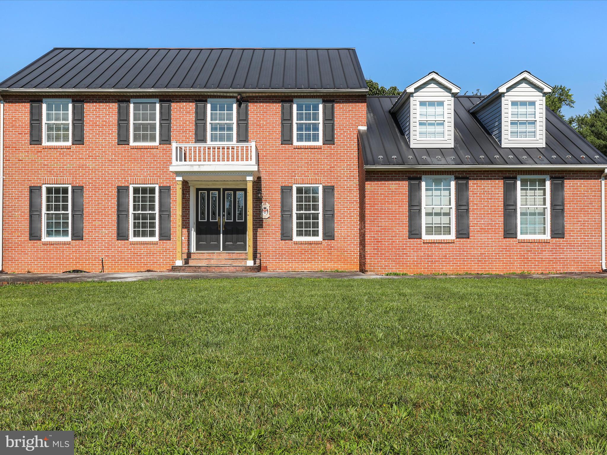 PEMBROKE GROVE - Residential