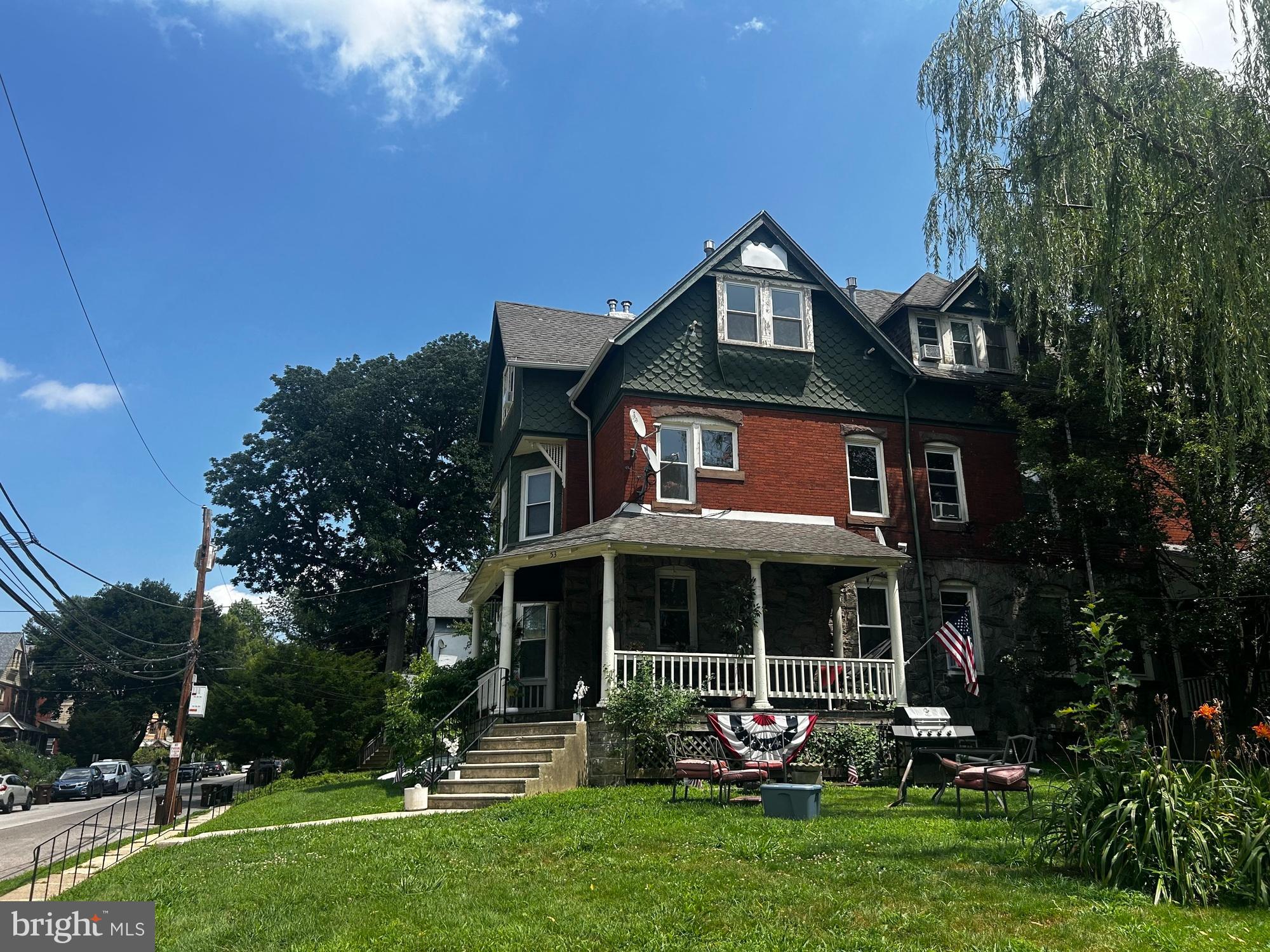 HISTORIC DISTRICT - Commercial Sale