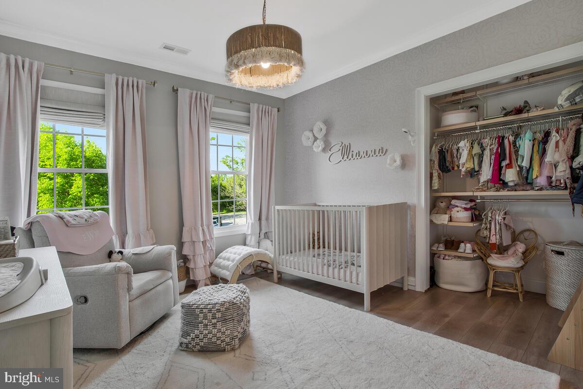 HOMEPORT FARM - Residential