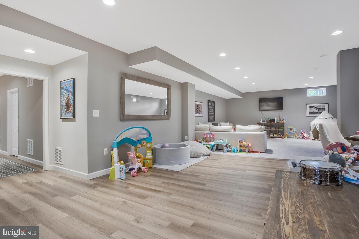 HOMEPORT FARM - Residential