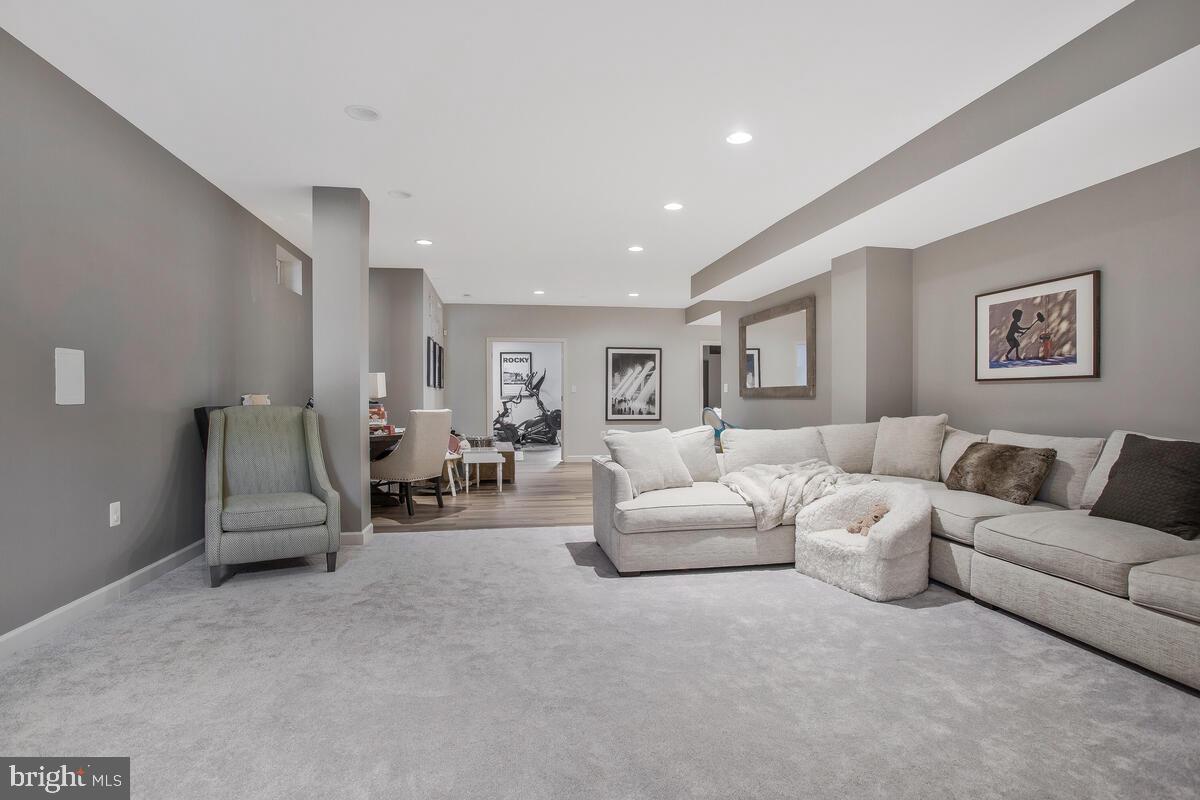 HOMEPORT FARM - Residential