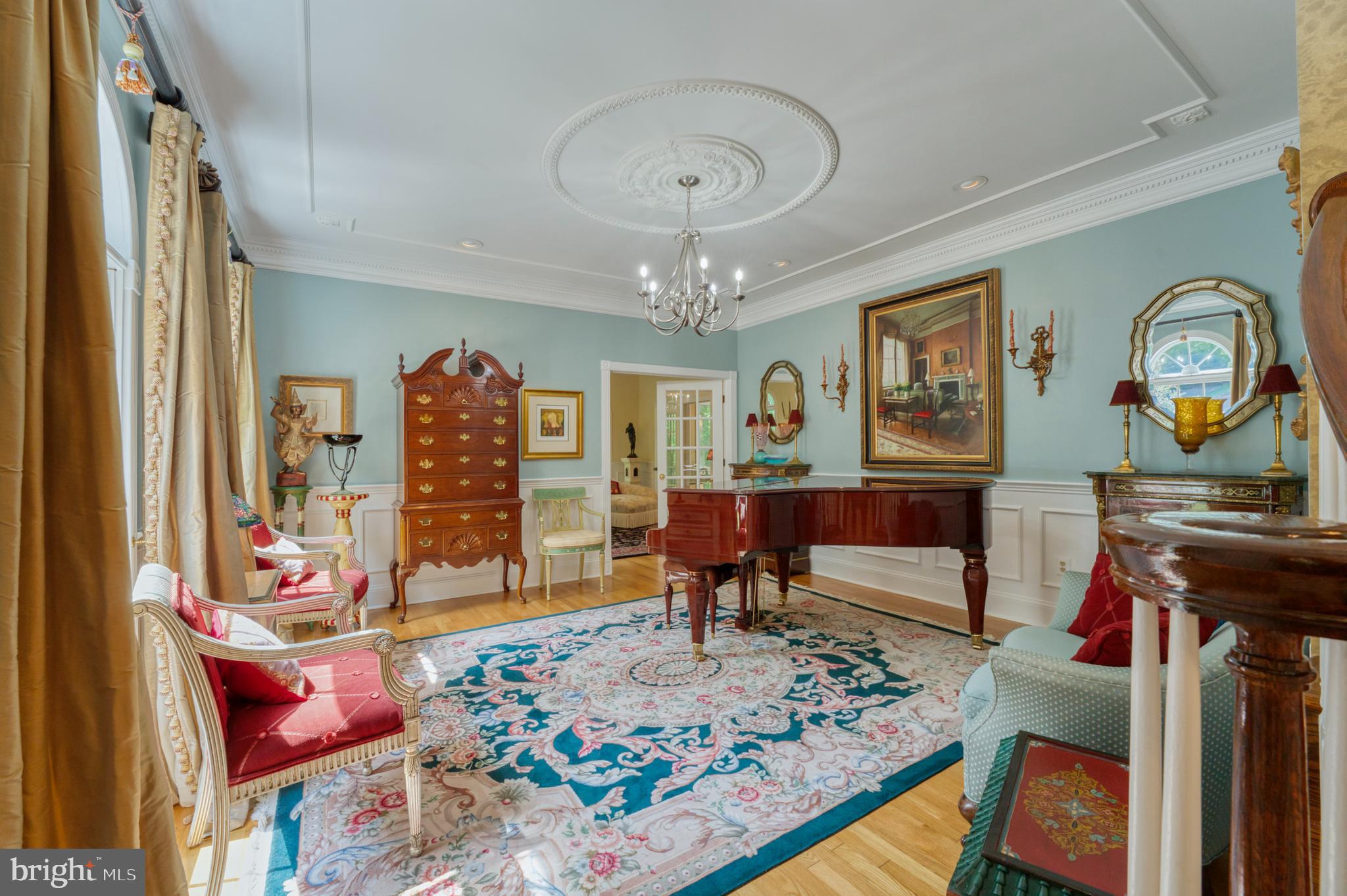 HAMPTON HILLS - Residential