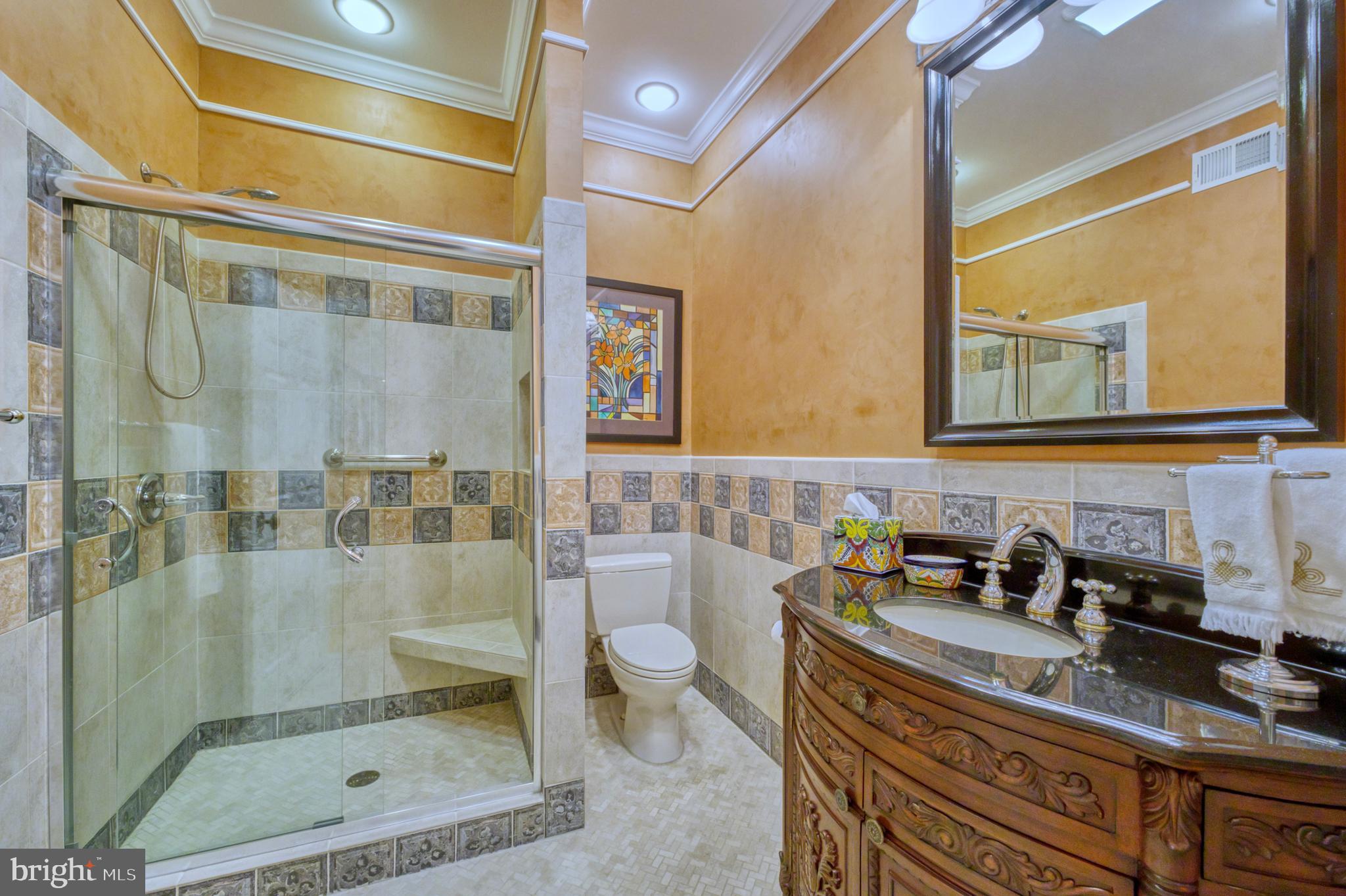 HAMPTON HILLS - Residential