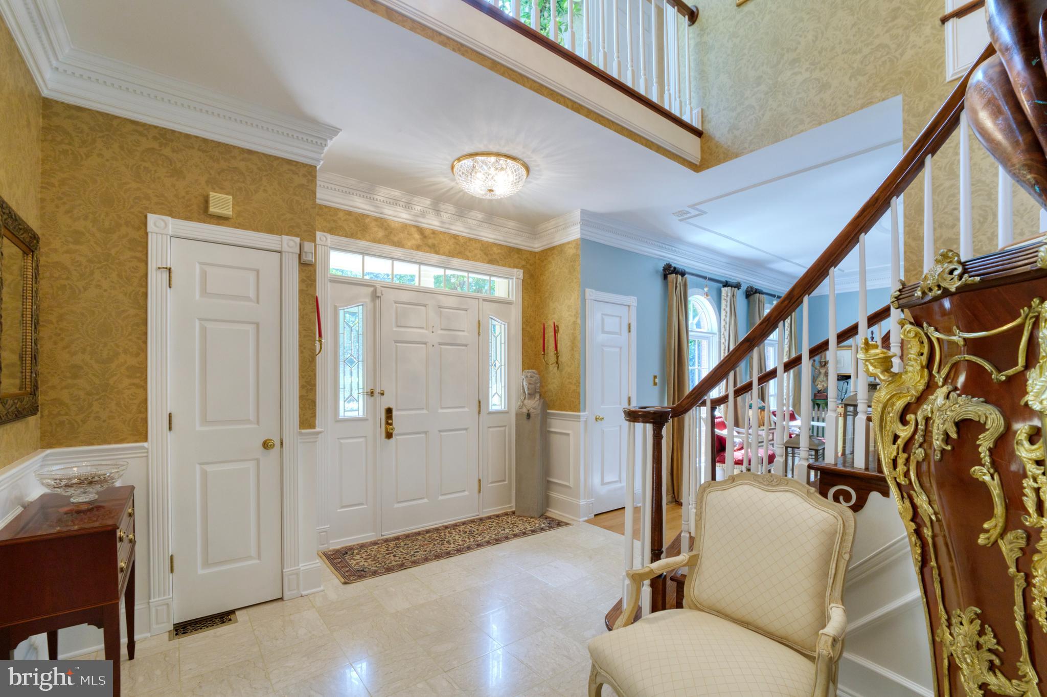 HAMPTON HILLS - Residential