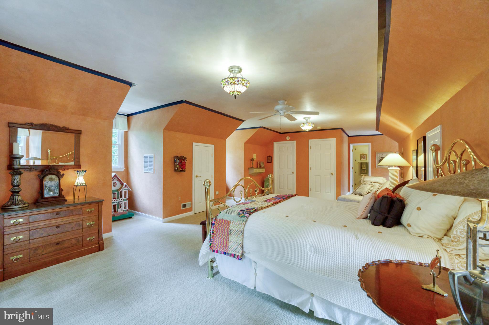 HAMPTON HILLS - Residential