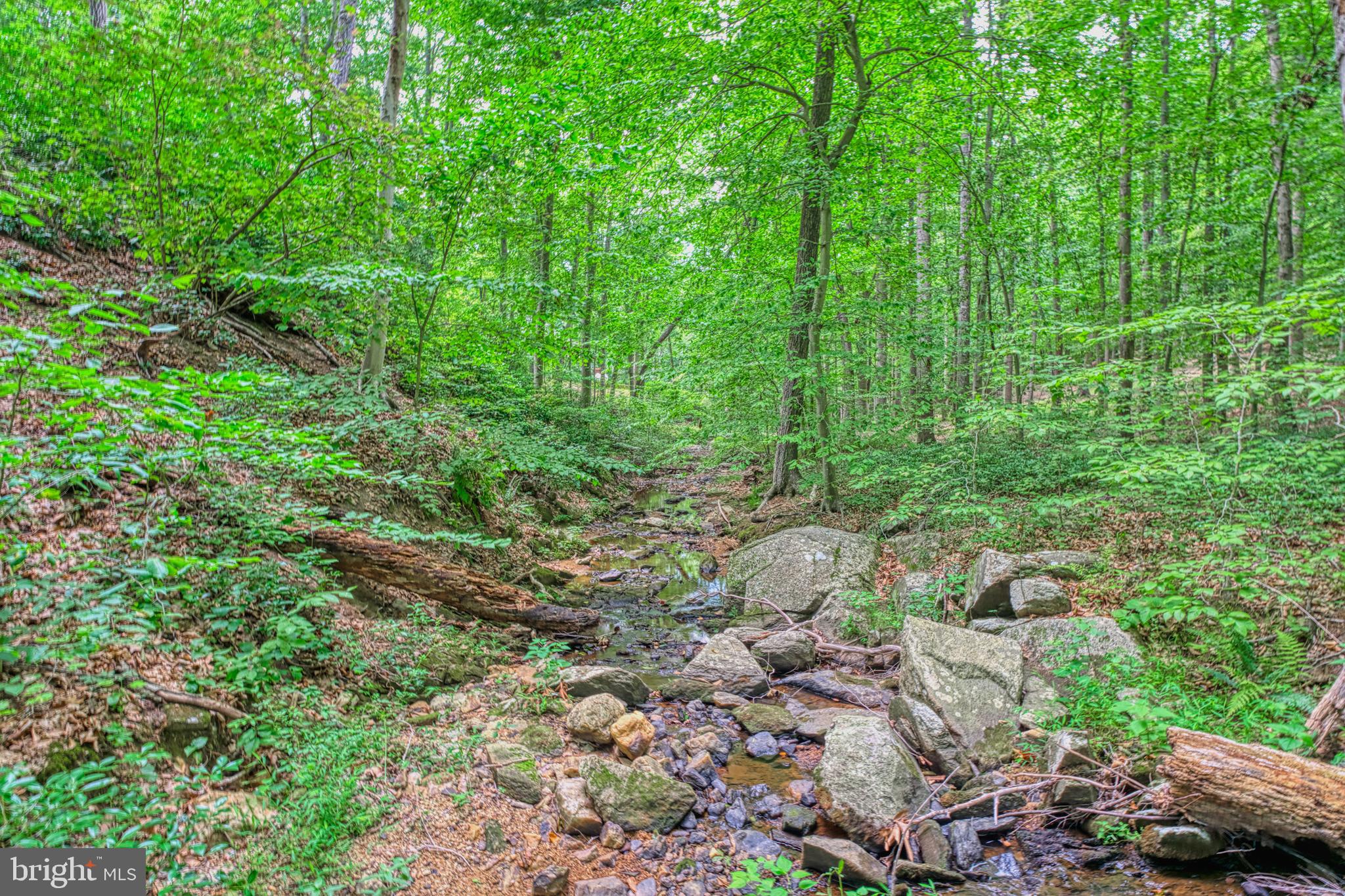 HAMPTON HILLS - Residential